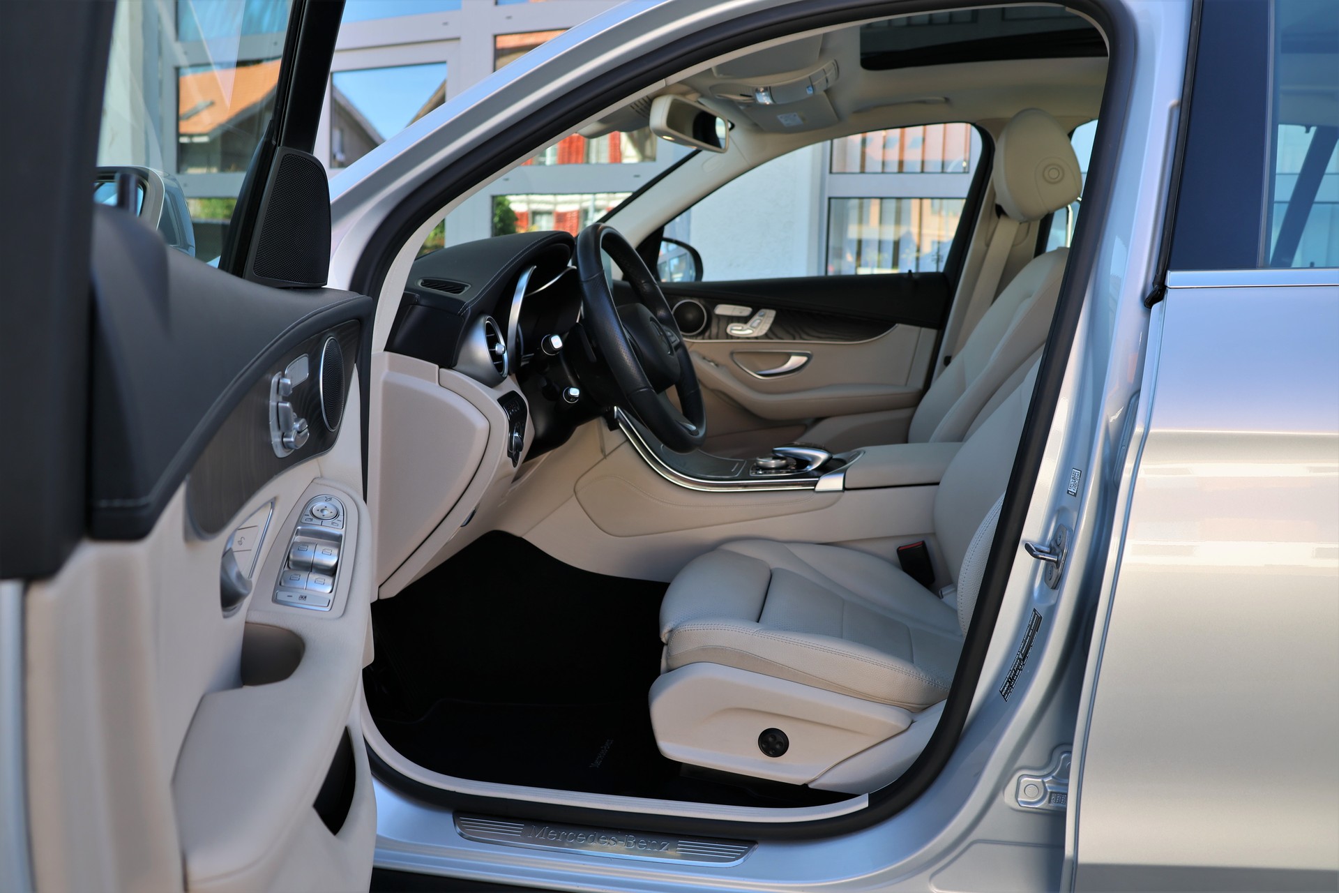 MERCEDES-BENZ GLC 250 d Exclusive 4Matic 9G-Tronic (CH)-image-7