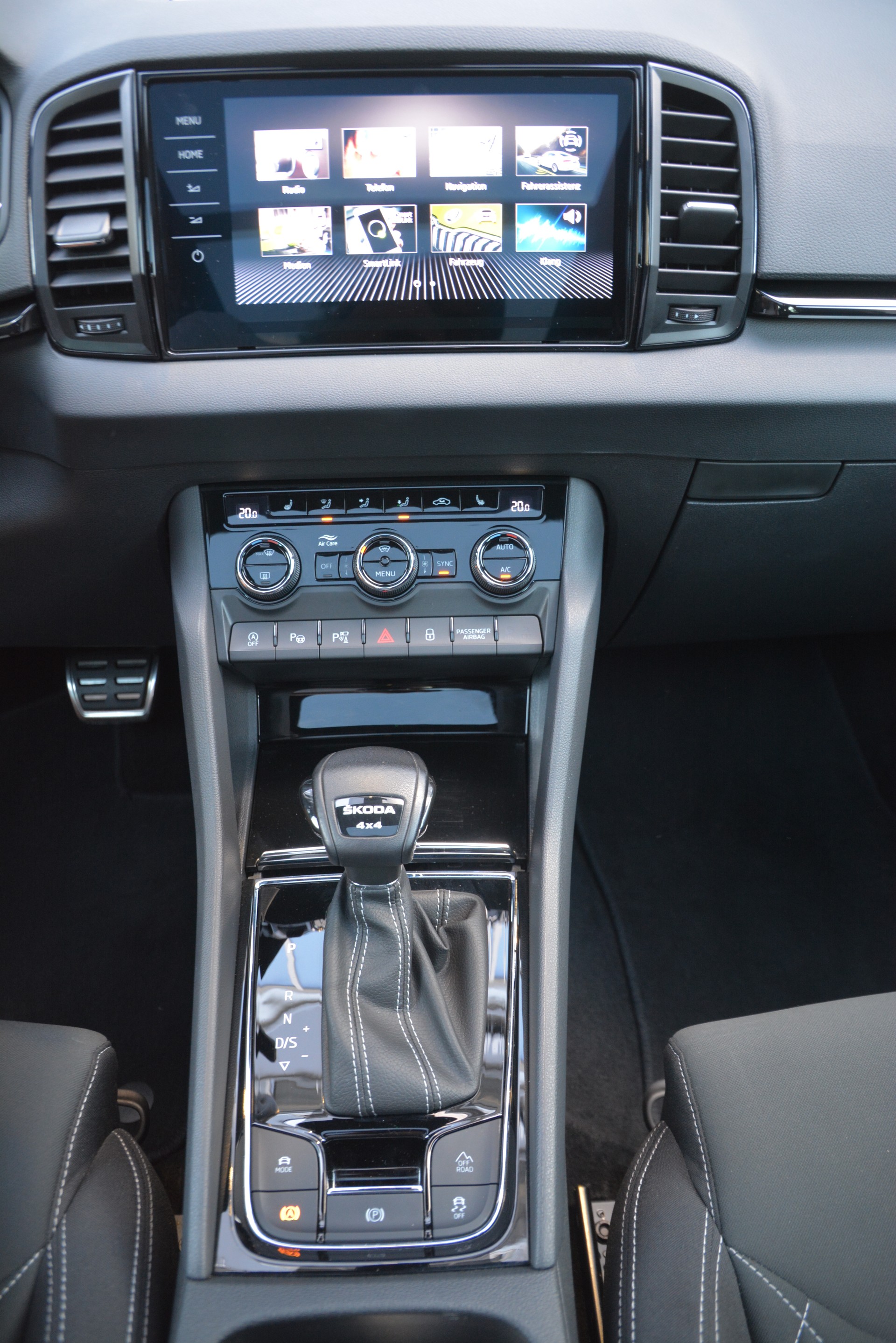 SKODA Karoq 2.0 TSI SportLine 4x4 DSG-image-6