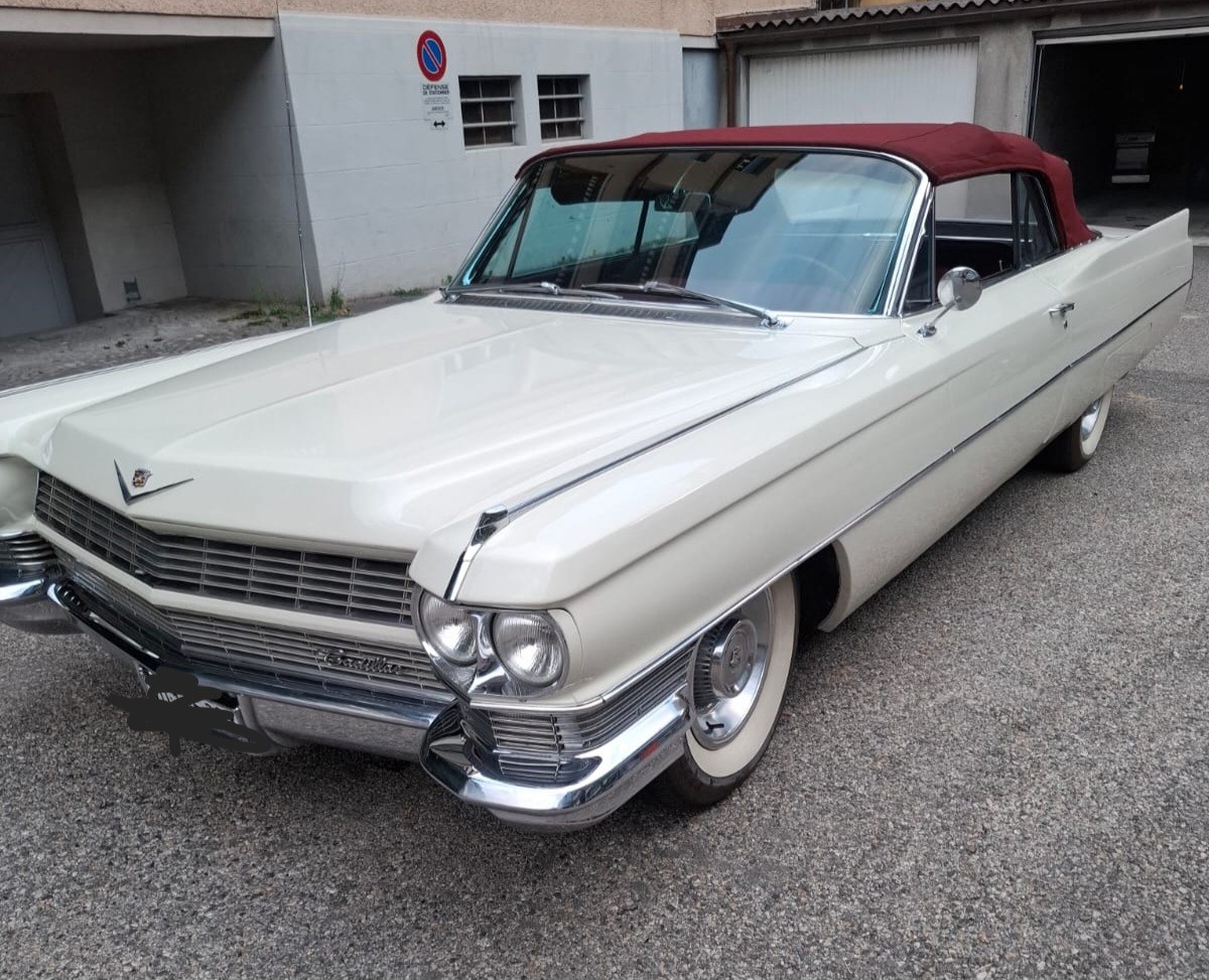 CADILLAC 64-image-3