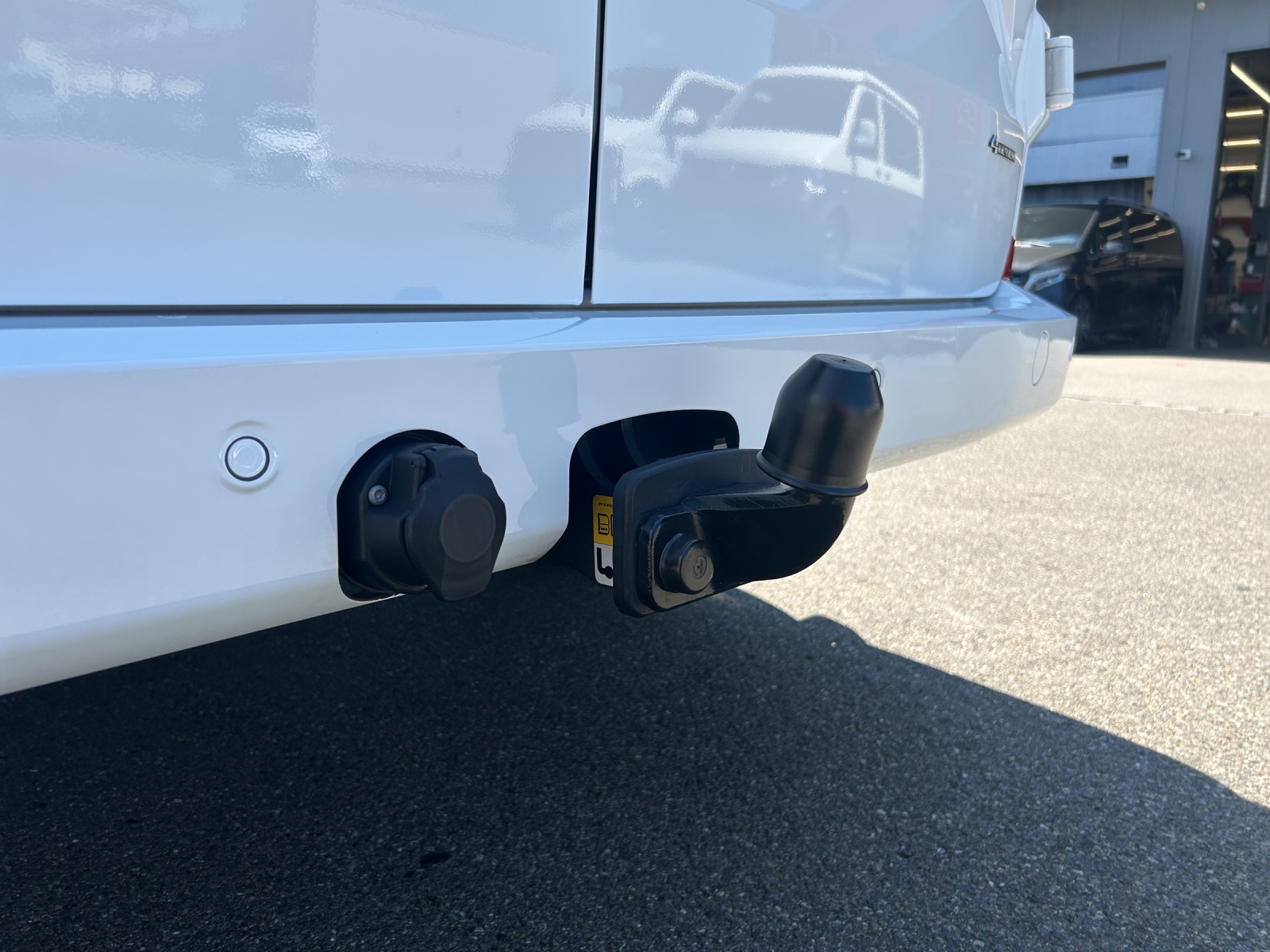 VW Transporter 2.0 TDI 4Motion Lang Automat * 1'370KG Nutzlast * * Heckflügeltüren *-image-19
