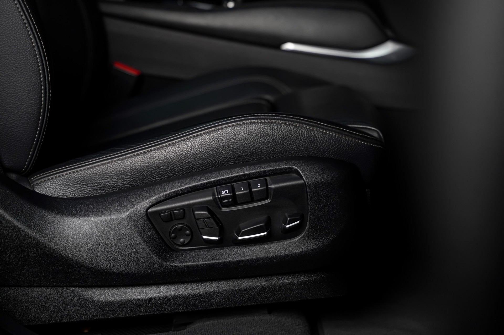 BMW X6 xDrive 40d Steptronic-image-16