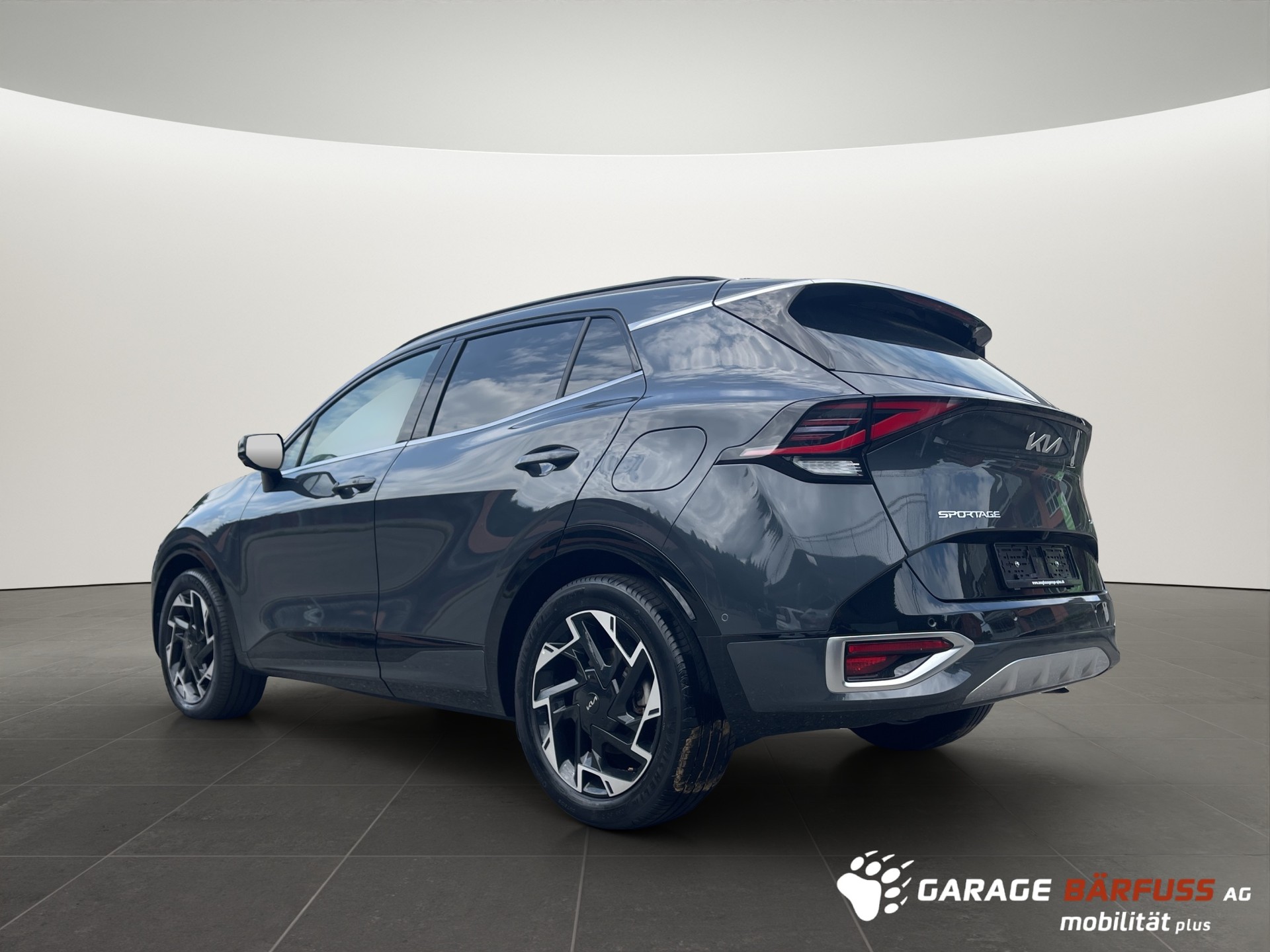 KIA Sportage 1.6 T-GDi PHEV GT-Line-showroom-element-2