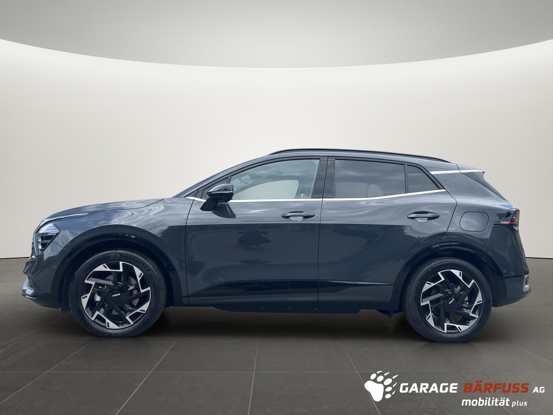 KIA Sportage 1.6 T-GDi PHEV GT-Line-showroom-element-1