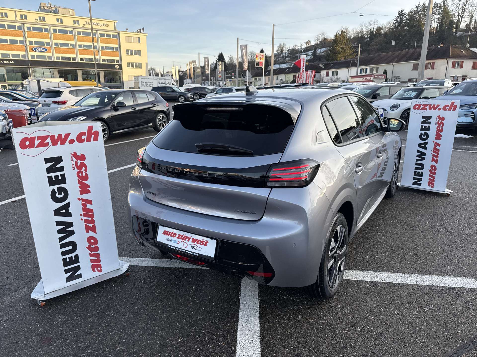 PEUGEOT 208 1.2 MHEV 110 Allure Automat-showroom-element-2