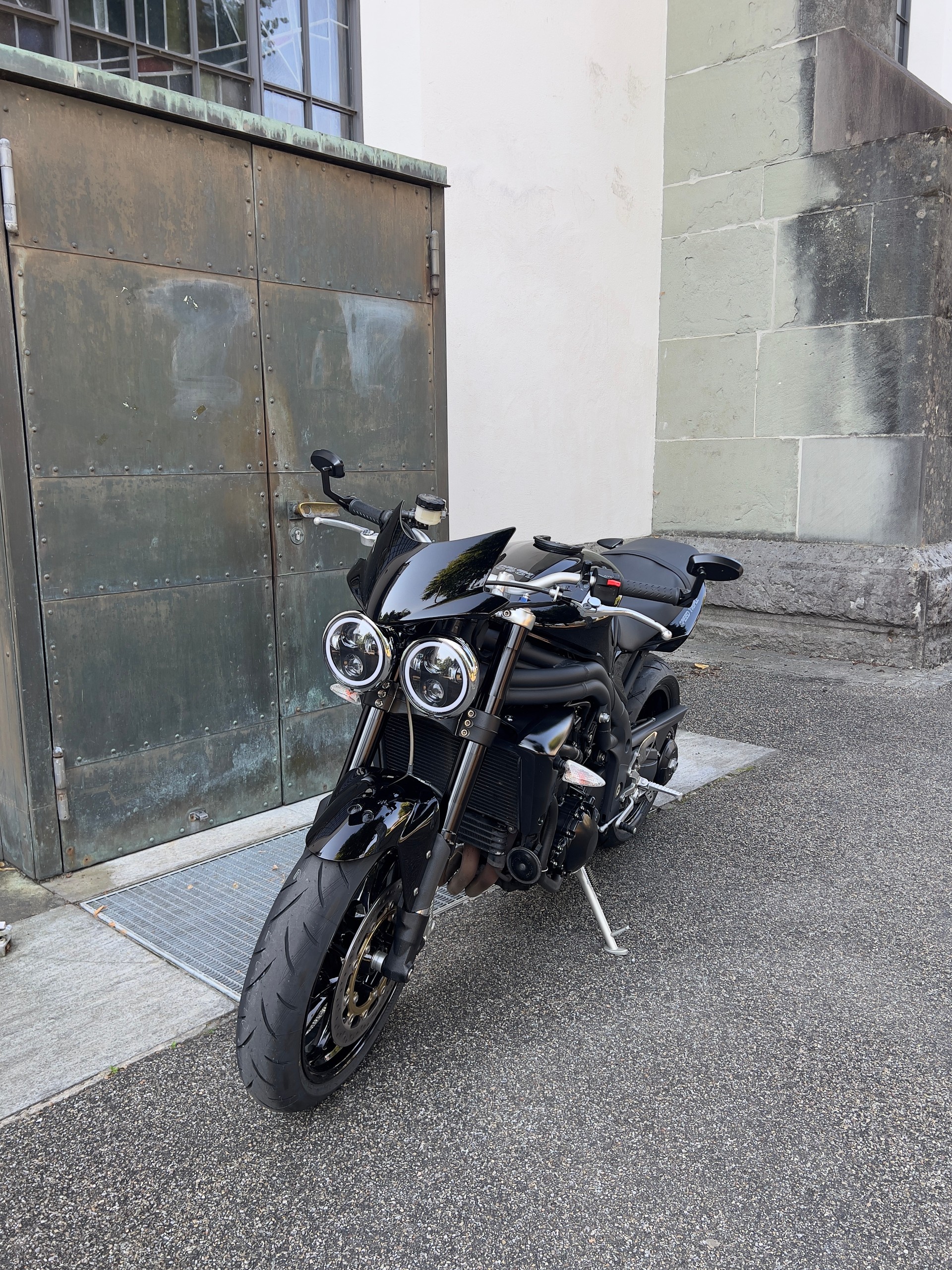 TRIUMPH Speed Triple 1050-image-4