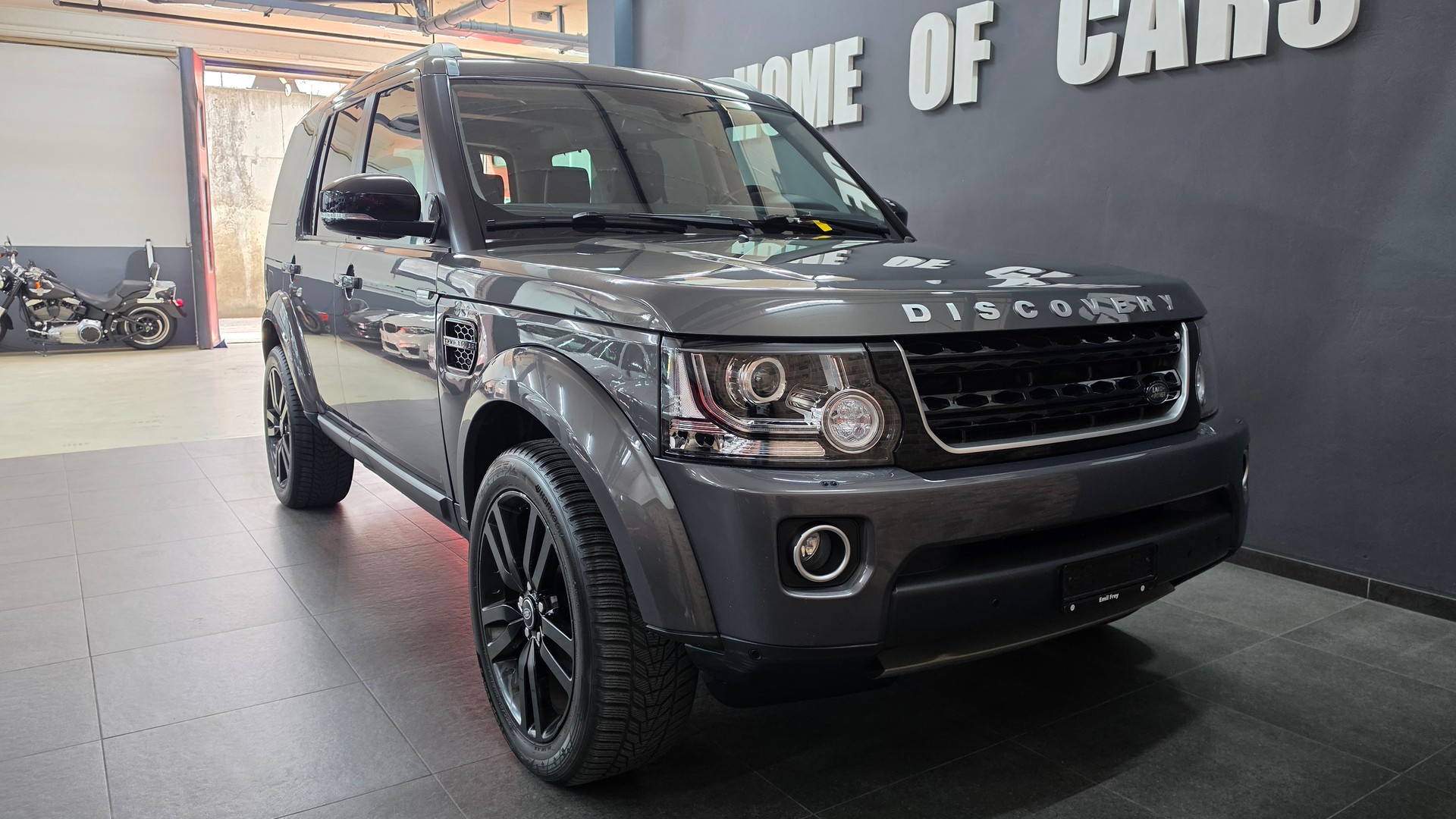 LAND ROVER Discovery 3.0 SDV6 Landmark Automatic-image-13