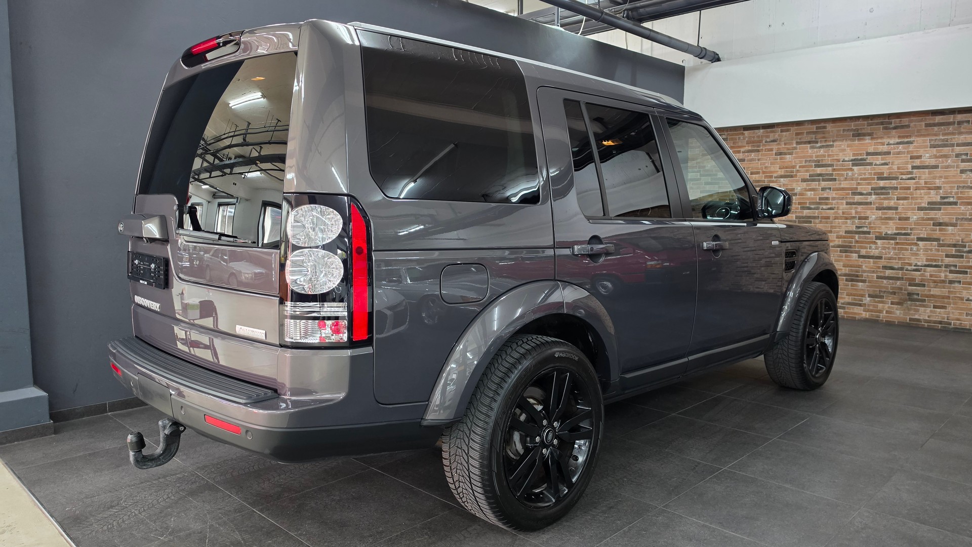 LAND ROVER Discovery 3.0 SDV6 Landmark Automatic-image-9
