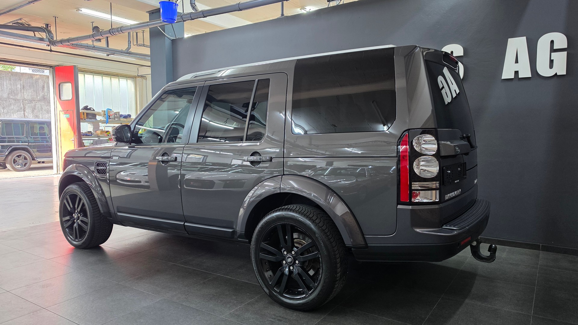 LAND ROVER Discovery 3.0 SDV6 Landmark Automatic-image-5