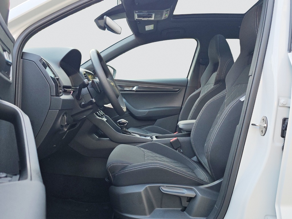 SKODA Karoq 2.0 TSI SportLine 4x4 DSG-image-8