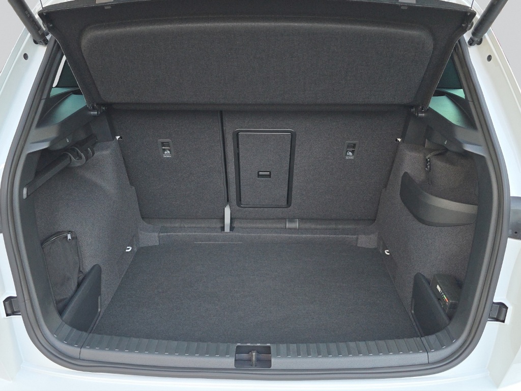 SKODA Karoq 2.0 TSI SportLine 4x4 DSG-image-11