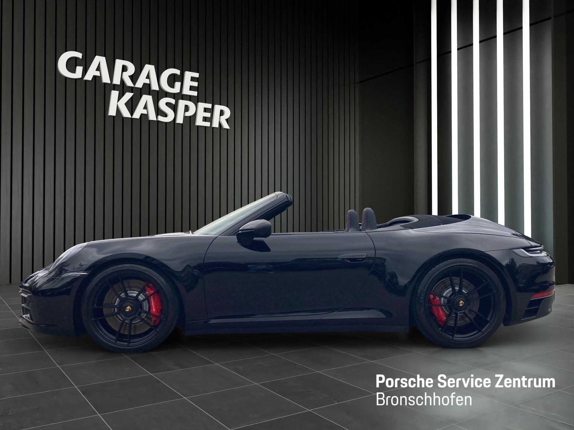 PORSCHE 911 Carrera 4 GTS Cabriolet-showroom-element-1