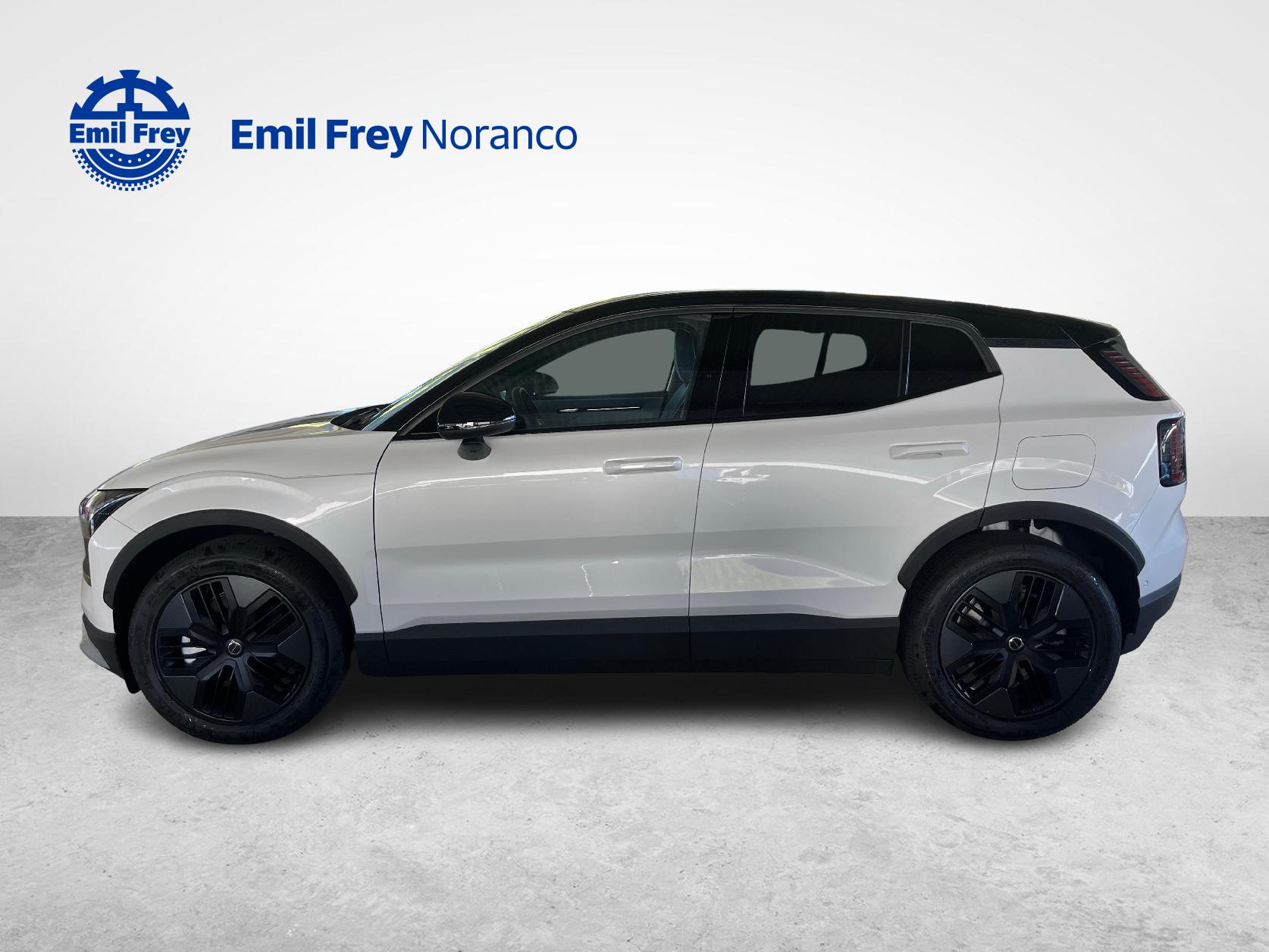 VOLVO EX30 CC P8 Ultra AWD-showroom-element-2