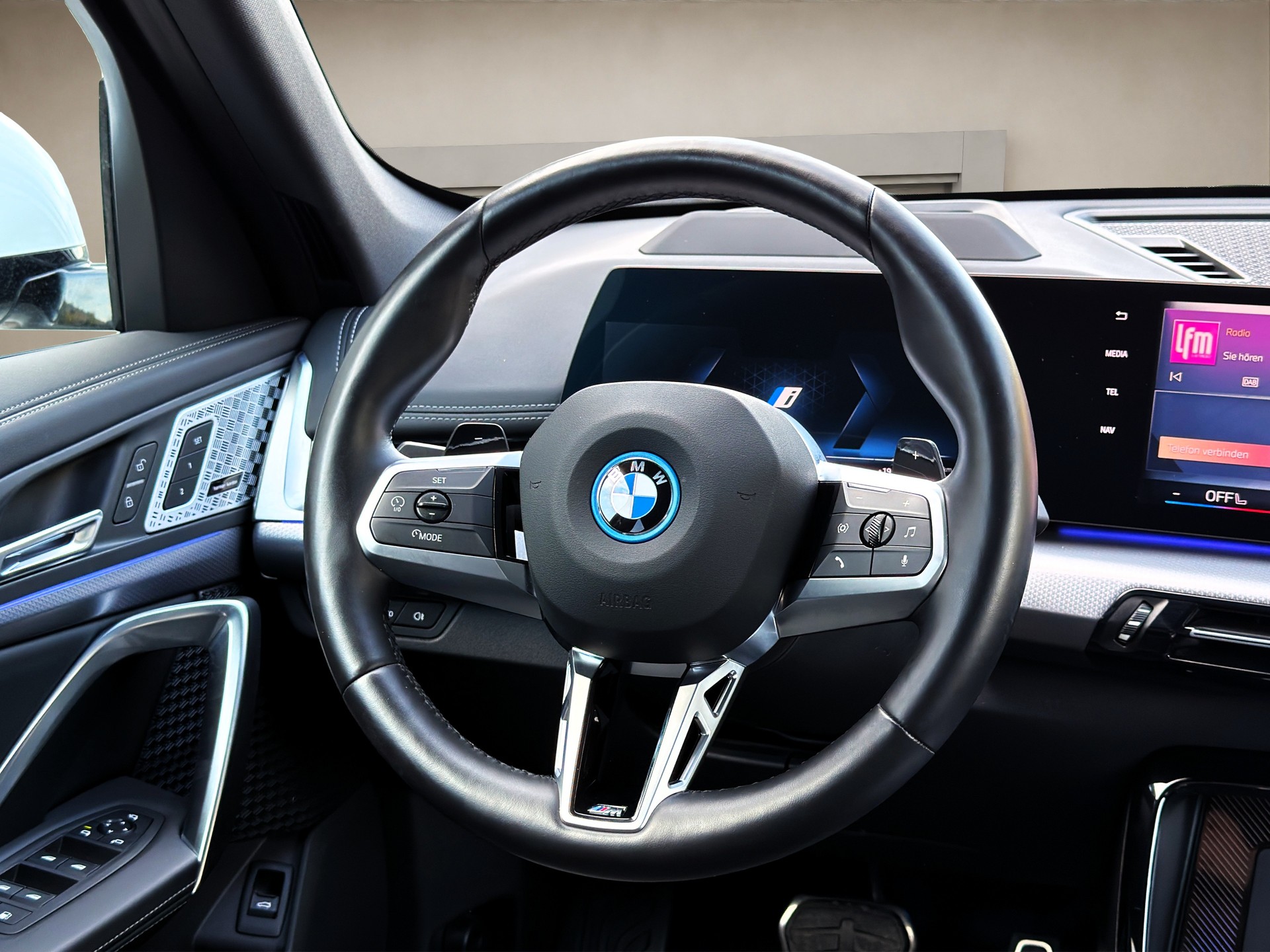 BMW X1 xDrive 30e❗M Sport Pro❗✅CH-Fahrzeug & TOP-Ausstattung✅-image-13