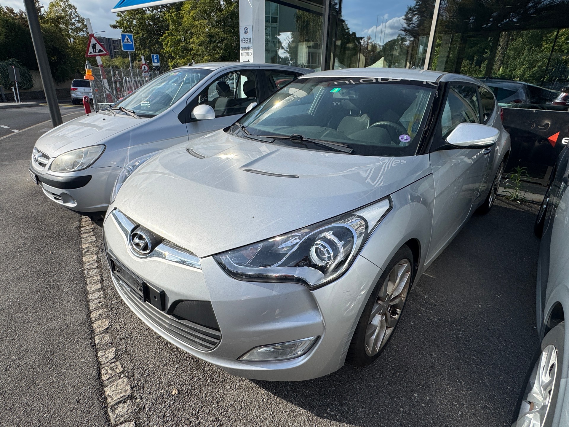 HYUNDAI Veloster 1.6 Turbo GDI Automatic-image-2
