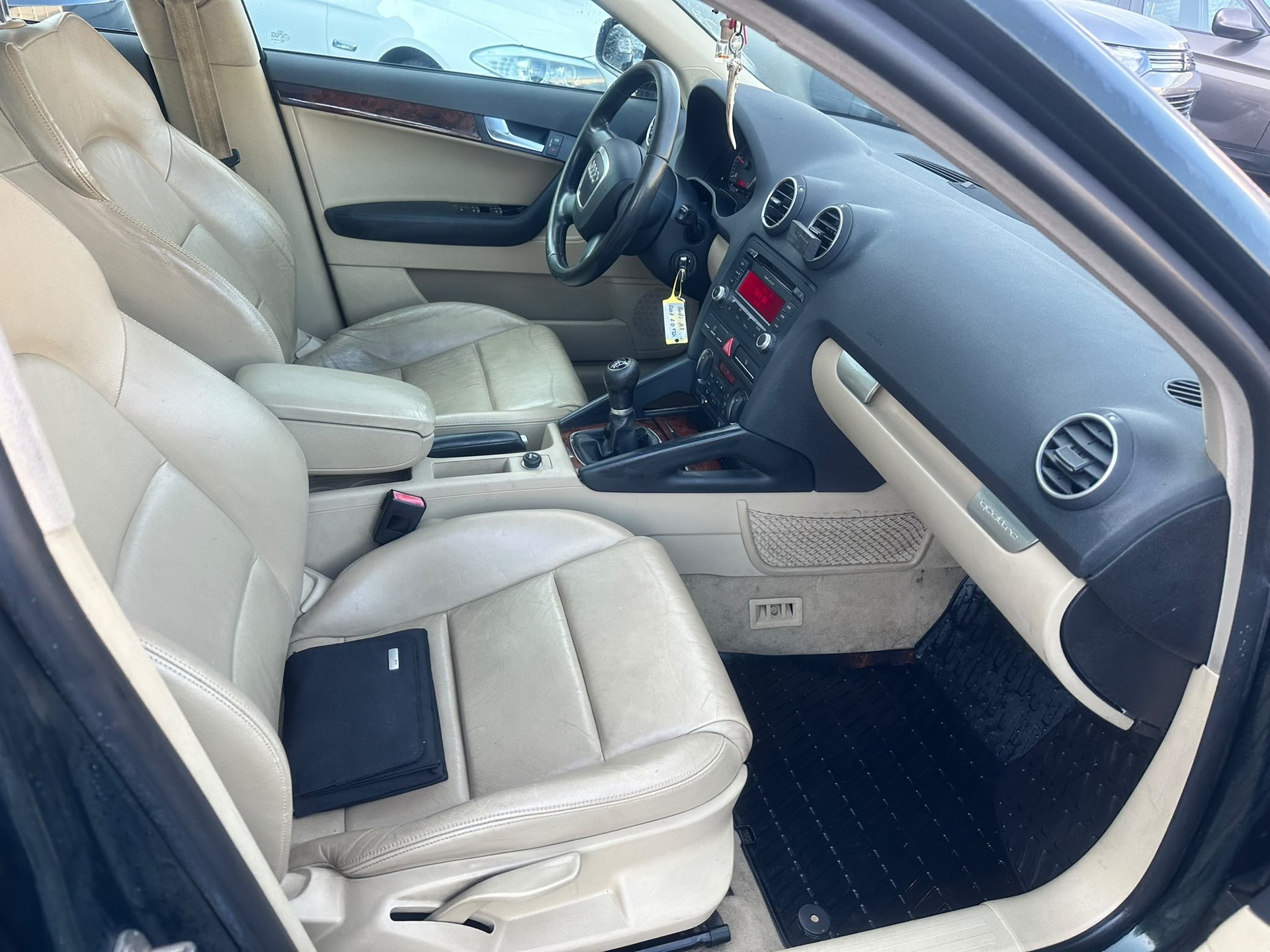 AUDI A3 Sportback 2.0 TDI Attraction quattro-image-8