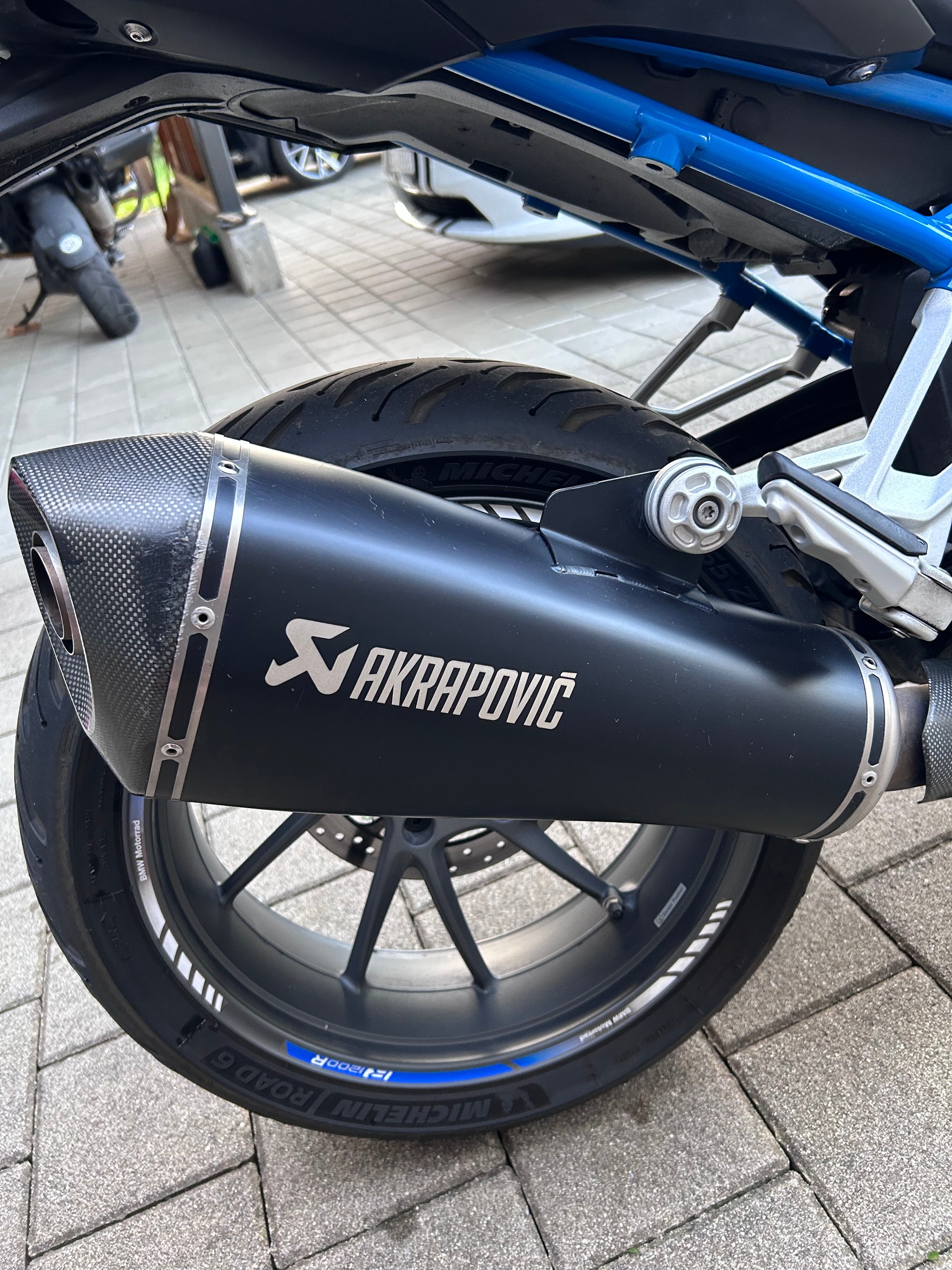 BMW R 1200 R ABS-image-2