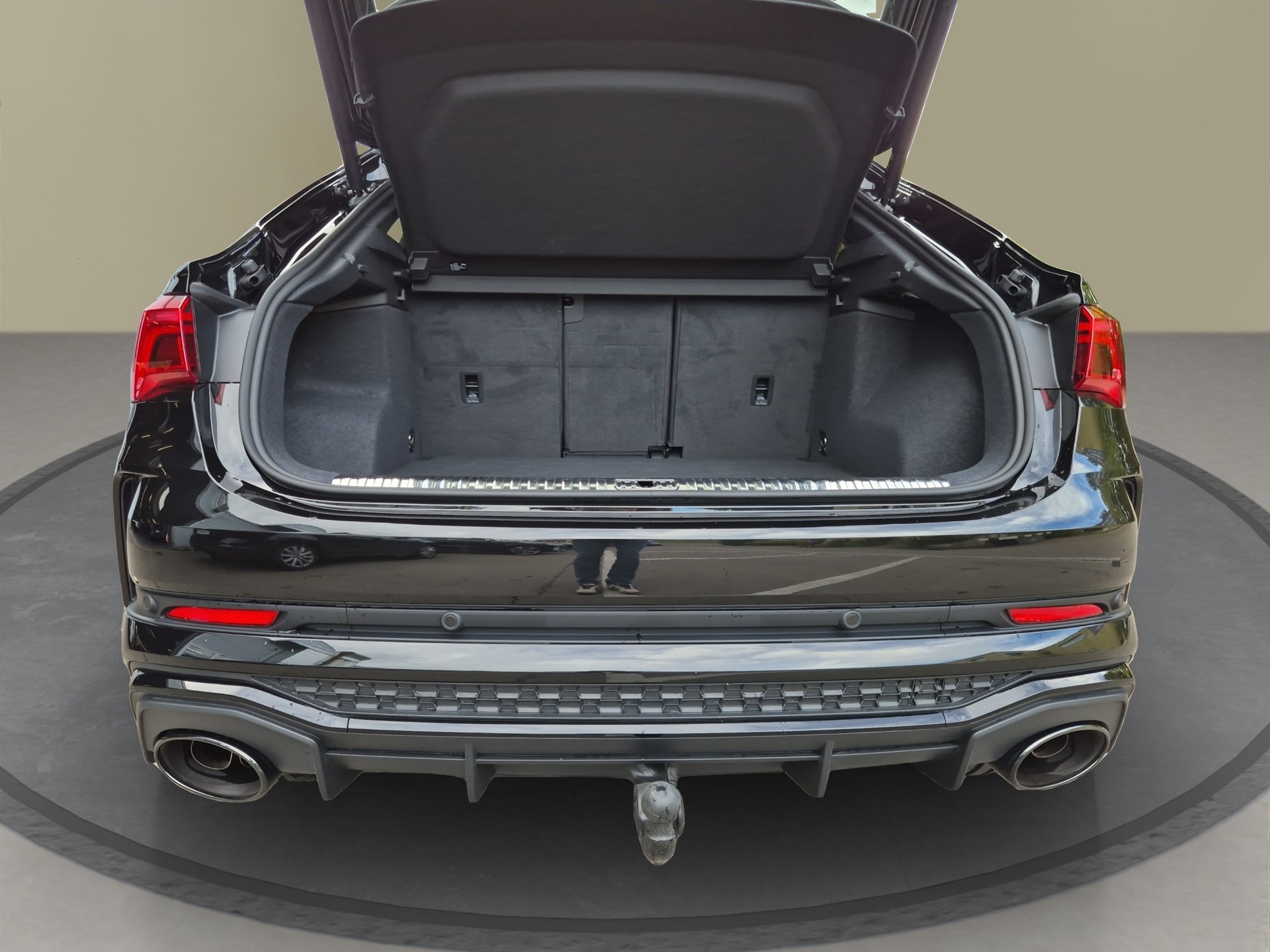 AUDI RS Q3 Sportback quattro S tronic-image-22