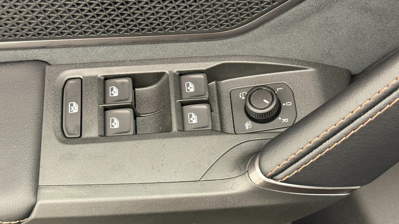 CUPRA LEON 2.0 TSI VZ DSG-image-8