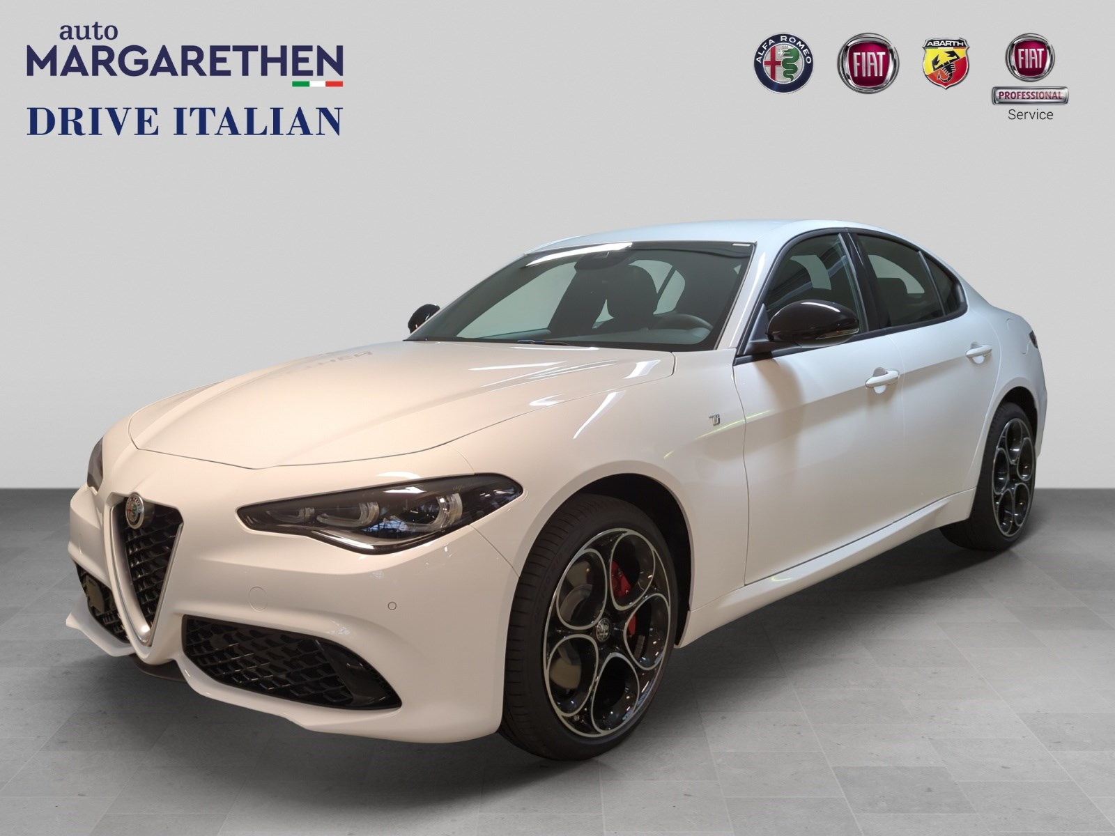 ALFA ROMEO Giulia 2.0 Ti Q4 AT8-showroom-element-1