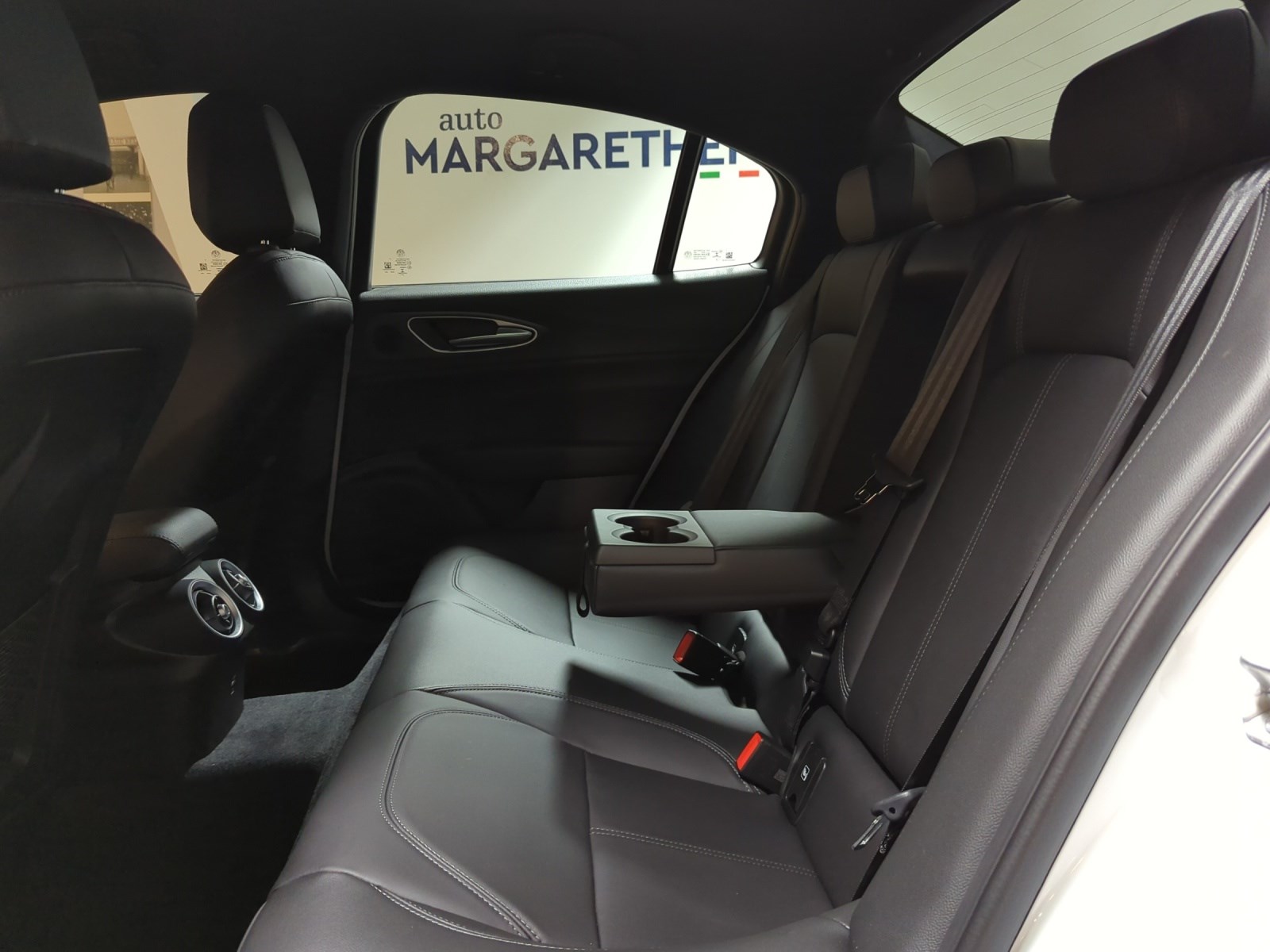 ALFA ROMEO Giulia 2.0 Ti Q4 AT8-image-15