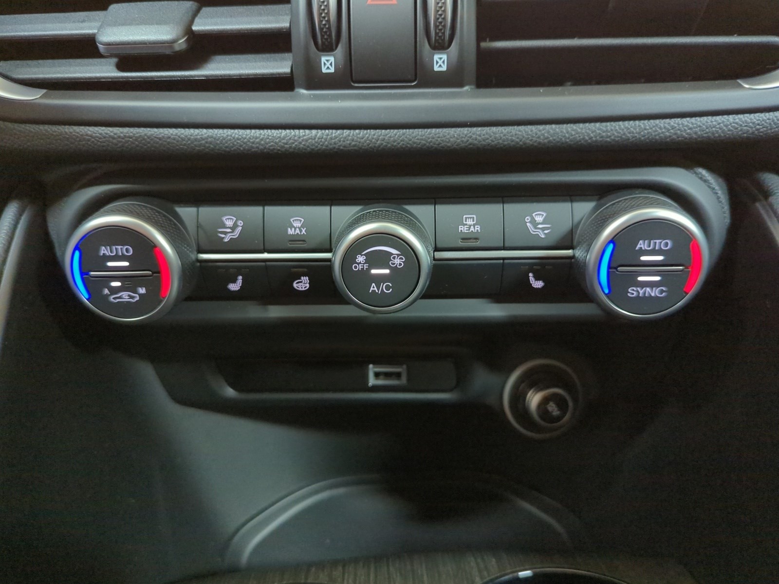 ALFA ROMEO Giulia 2.0 Ti Q4 AT8-image-25