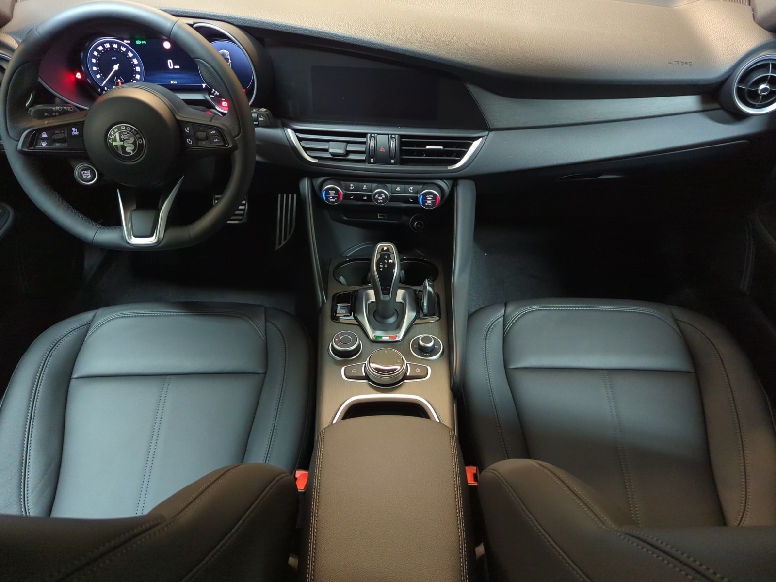 ALFA ROMEO Giulia 2.0 Ti Q4 AT8-image-8