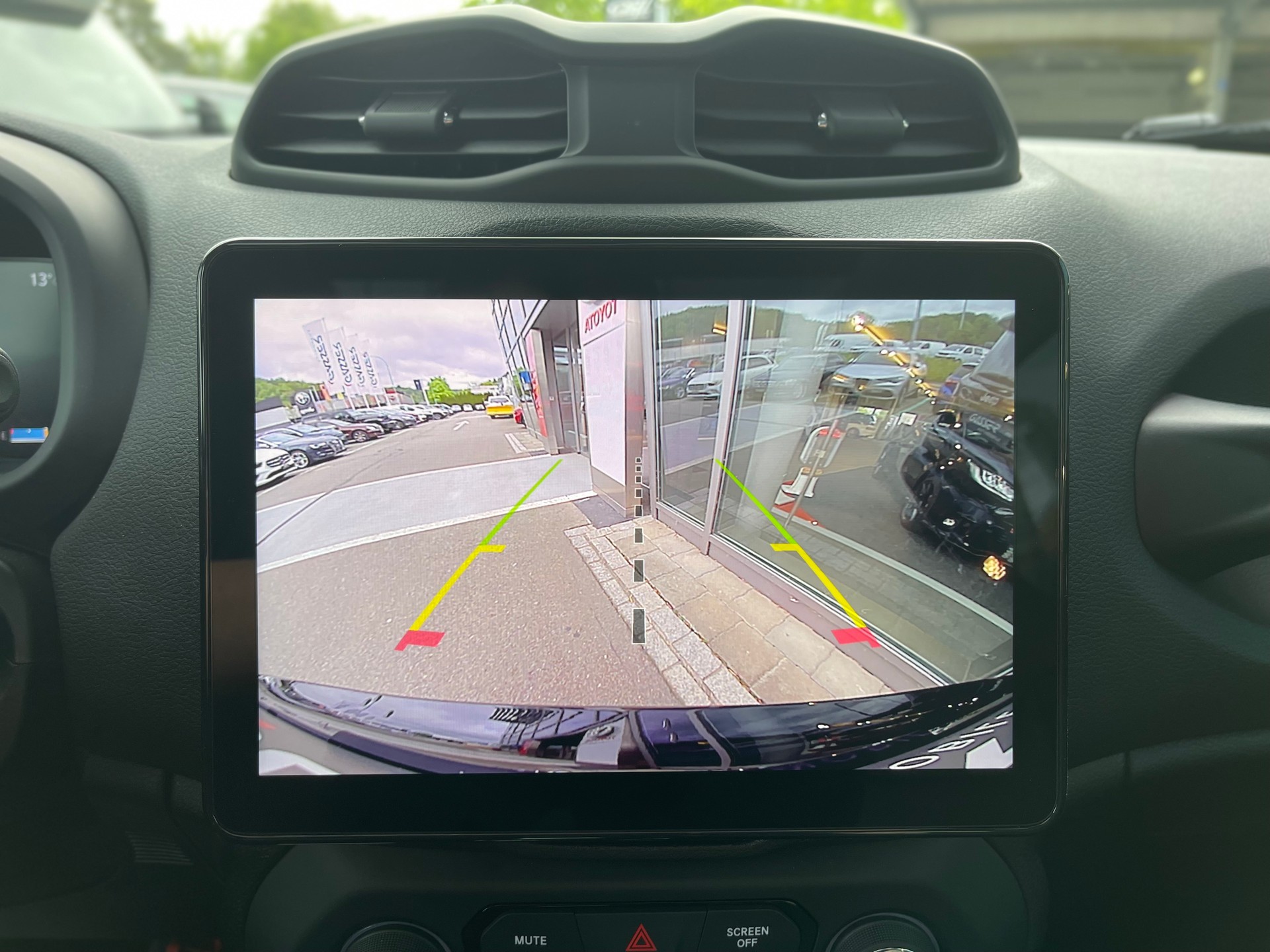 JEEP Renegade 1.5 MHEV Summit Sky-image-12