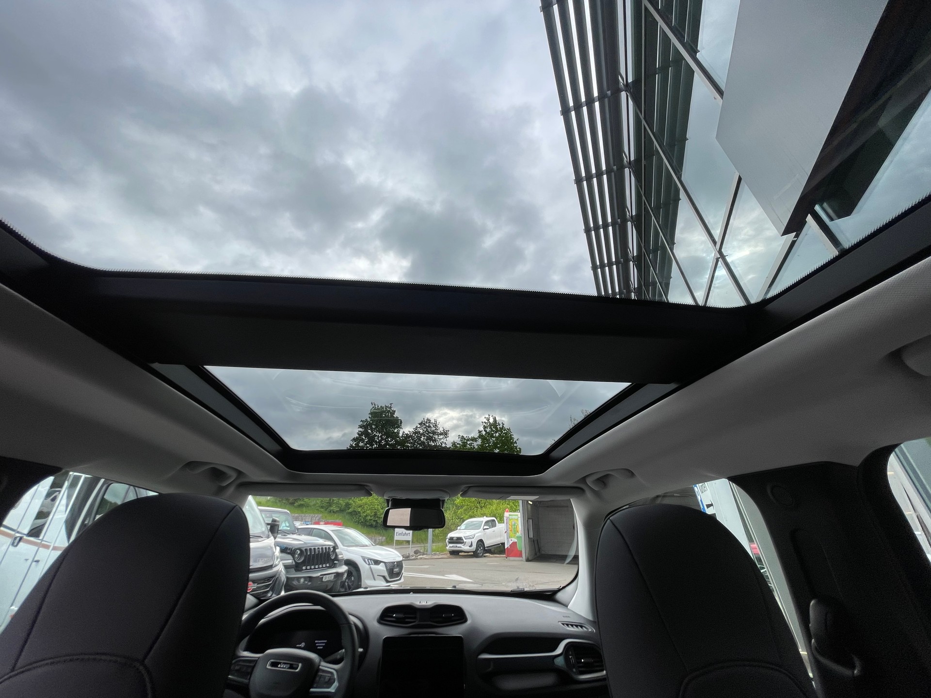 JEEP Renegade 1.5 MHEV Summit Sky-image-11
