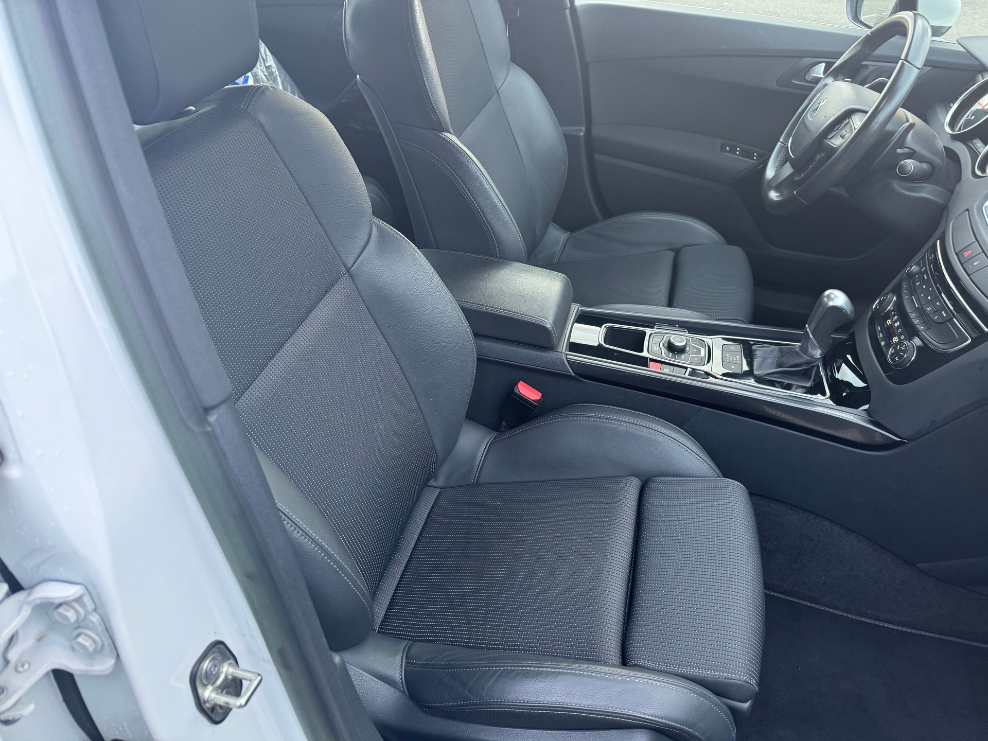 PEUGEOT 508 2.0 HDI Allure Automatic-image-7