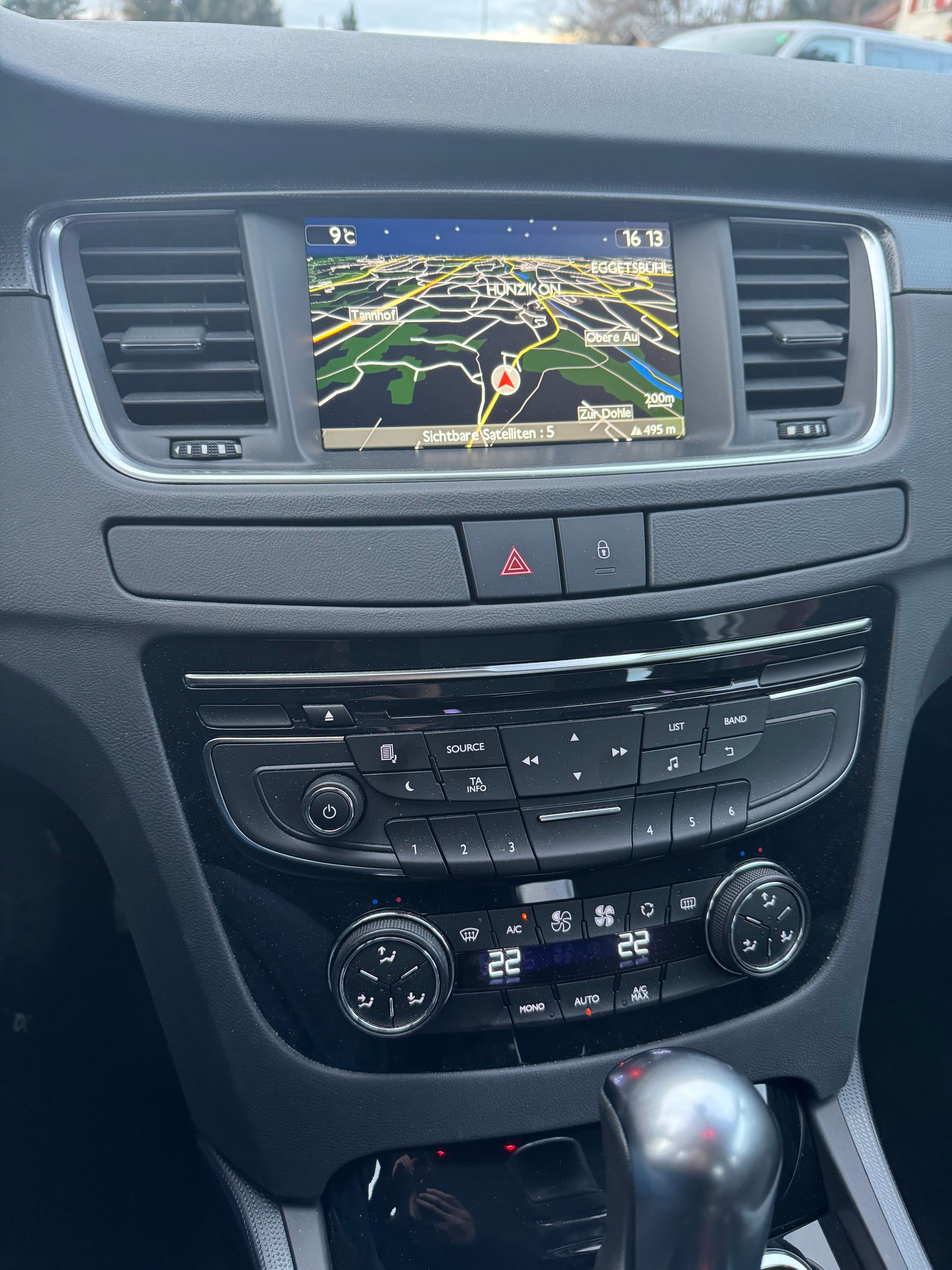 PEUGEOT 508 2.0 HDI Allure Automatic-image-8