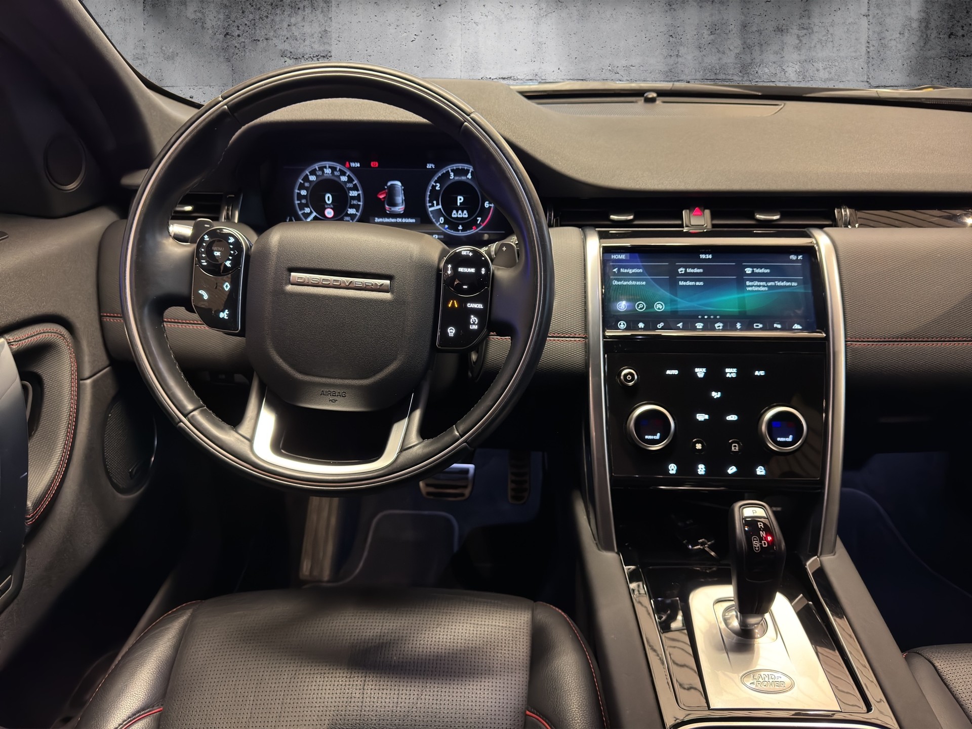 LAND ROVER Discovery Sport R Dyn P200 2.0 Si4 MHEV HSE AT9-image-10