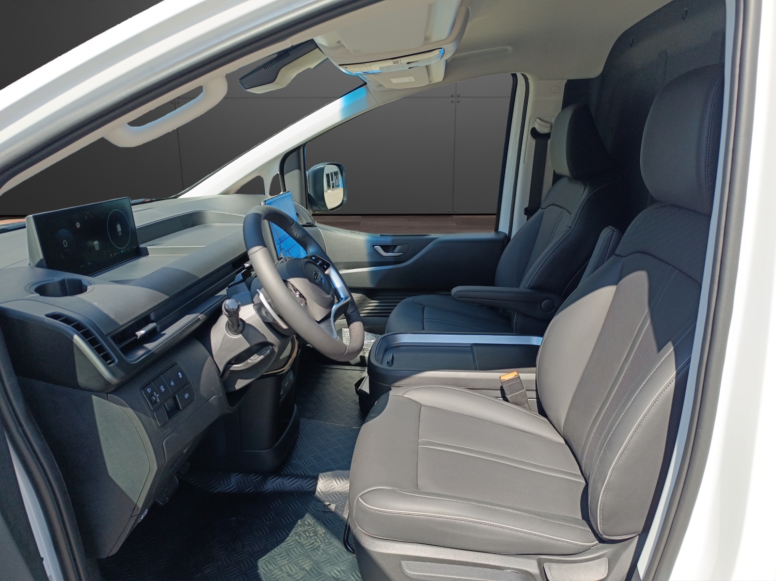 IVECO E-Moovy 35F16E-image-9