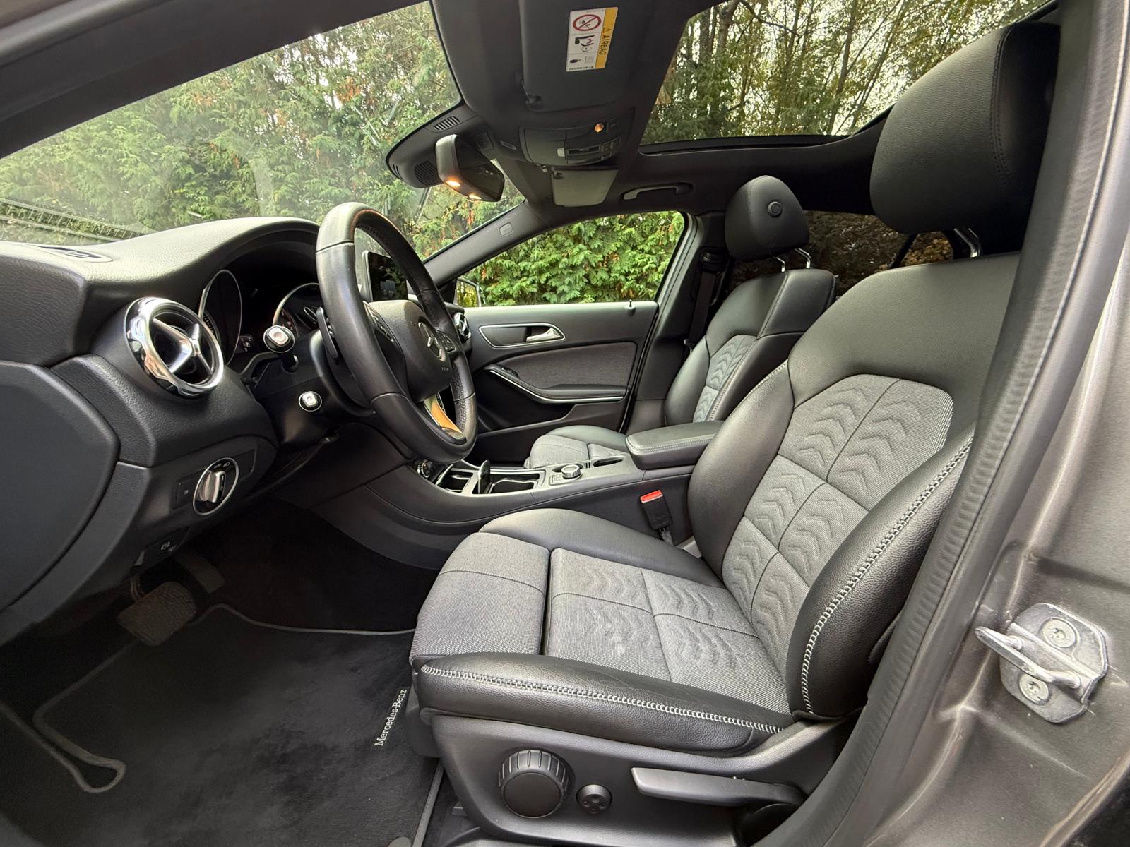 MERCEDES-BENZ GLA 200 d Swiss Star Edition Style 4Matic 7G-DCT-image-9