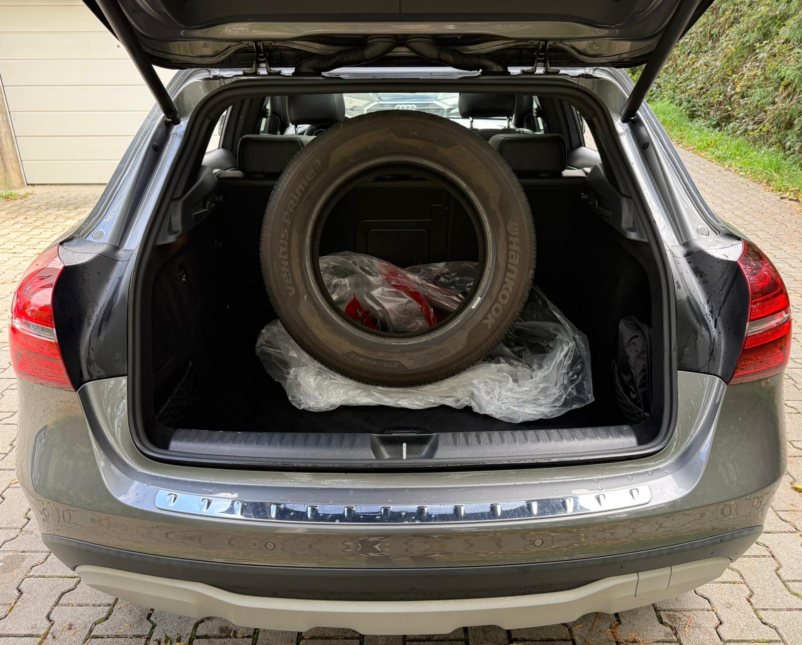 MERCEDES-BENZ GLA 200 d Swiss Star Edition Style 4Matic 7G-DCT-image-13
