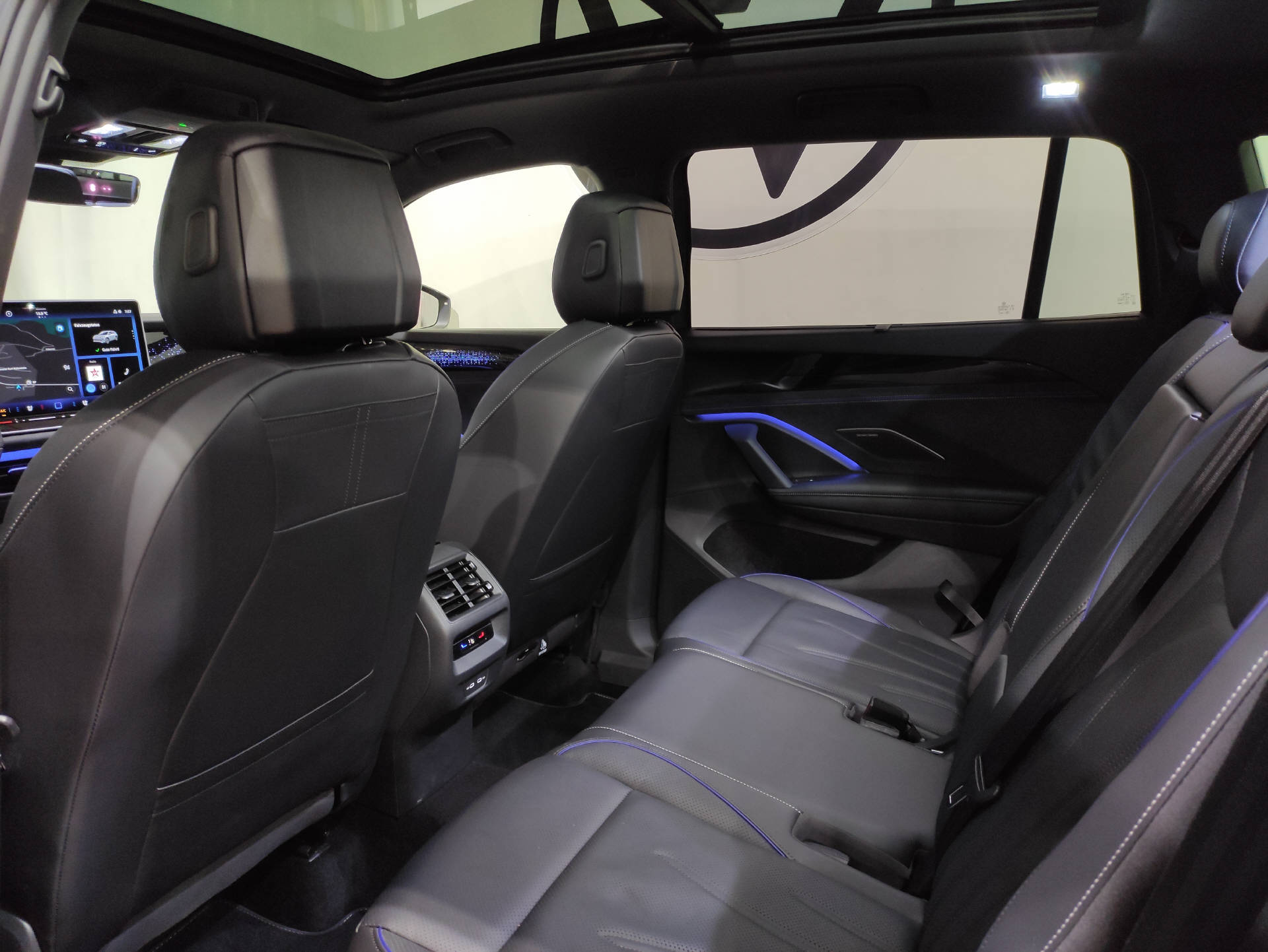 VW Tayron 2.0 TSI R-Line Black-Style DSG 4motion-image-10