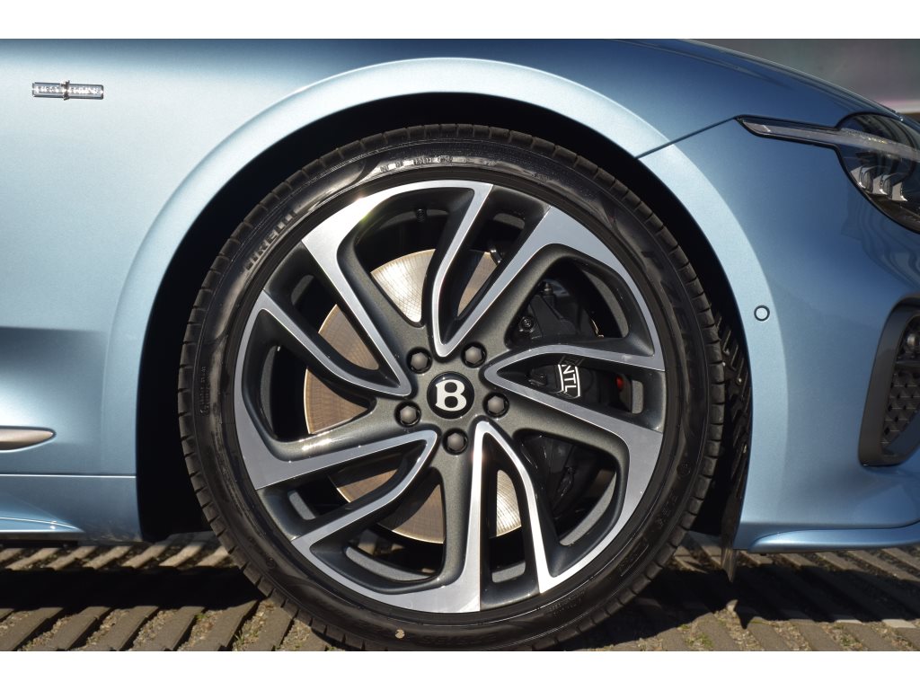 BENTLEY Continental GTC 4.0 V8 PHEV Speed 782 PS-image-21