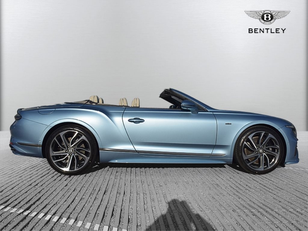 BENTLEY Continental GTC 4.0 V8 PHEV Speed 782 PS-image-5