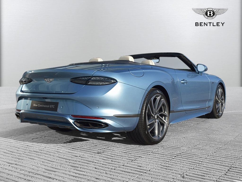 BENTLEY Continental GTC 4.0 V8 PHEV Speed 782 PS-image-6