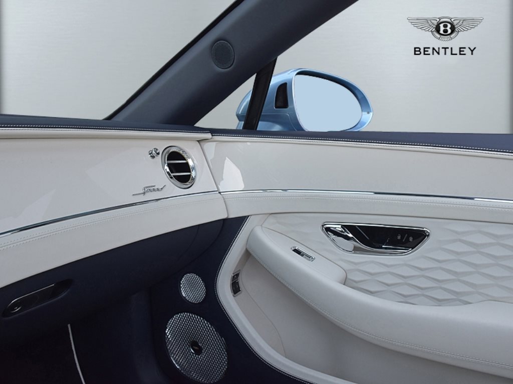 BENTLEY Continental GTC 4.0 V8 PHEV Speed 782 PS-image-11