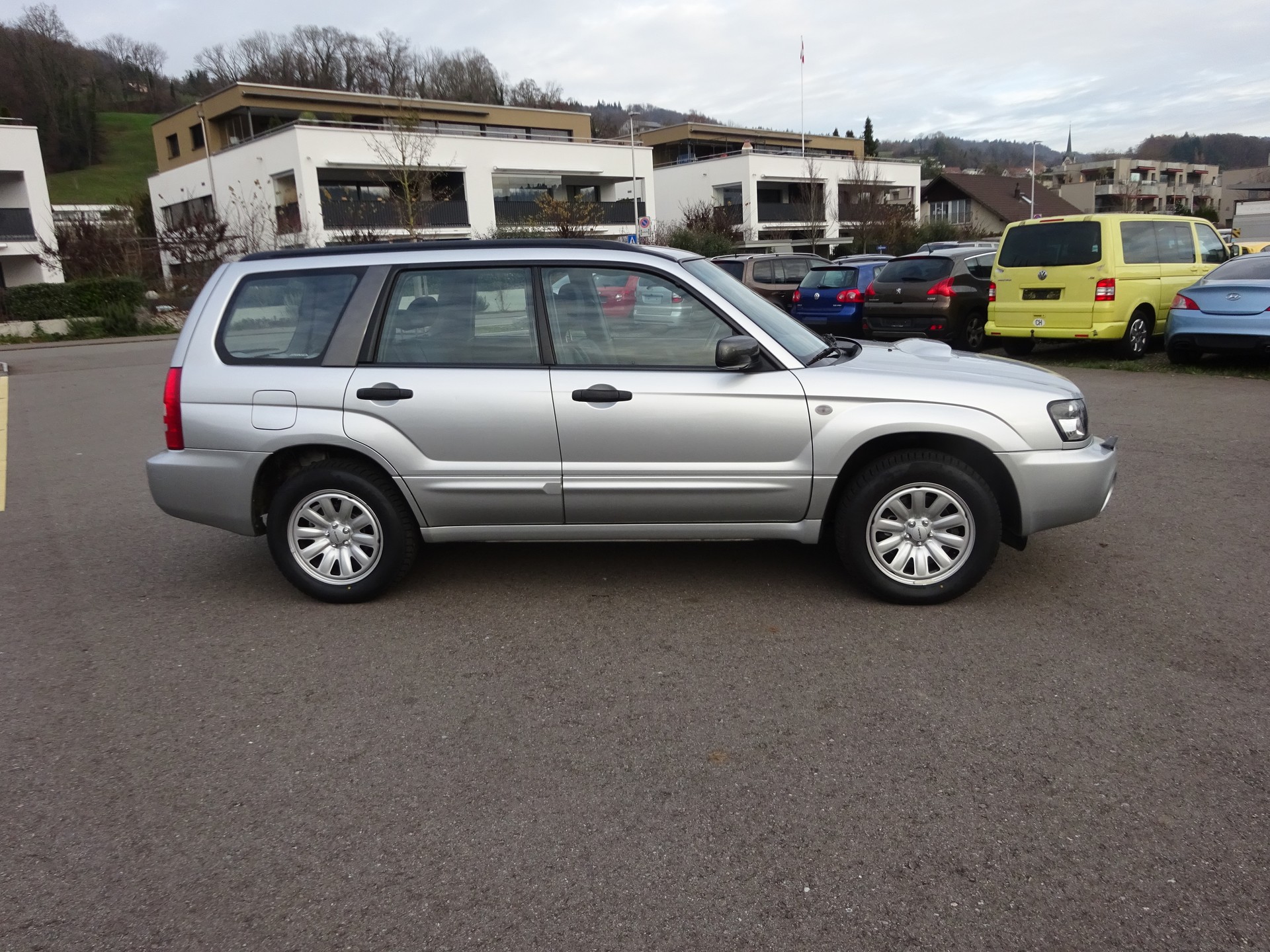 SUBARU Forester 2.0XT Automatic-image-2