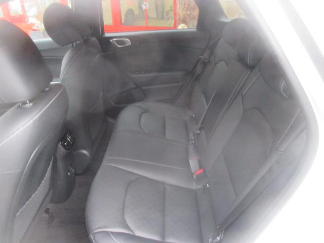 KIA Ceed SW 1.5 T-GDi MHEV GT-Line-image-13