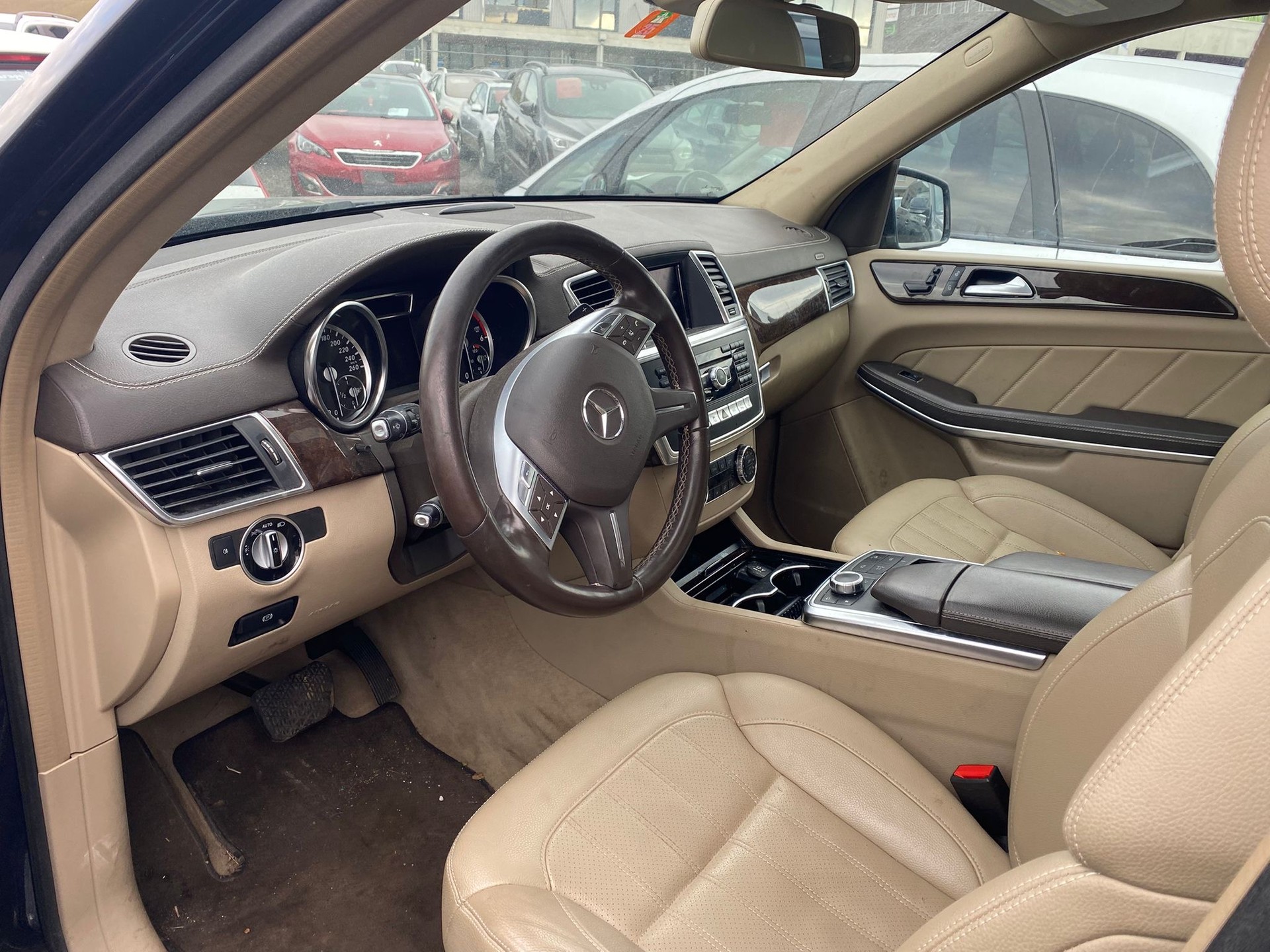 MERCEDES-BENZ GL 350 BlueTEC 4Matic 7G-TRONIC-image-12