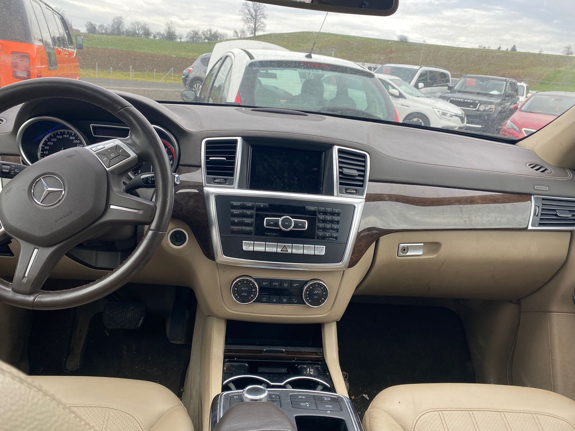 MERCEDES-BENZ GL 350 BlueTEC 4Matic 7G-TRONIC-image-10