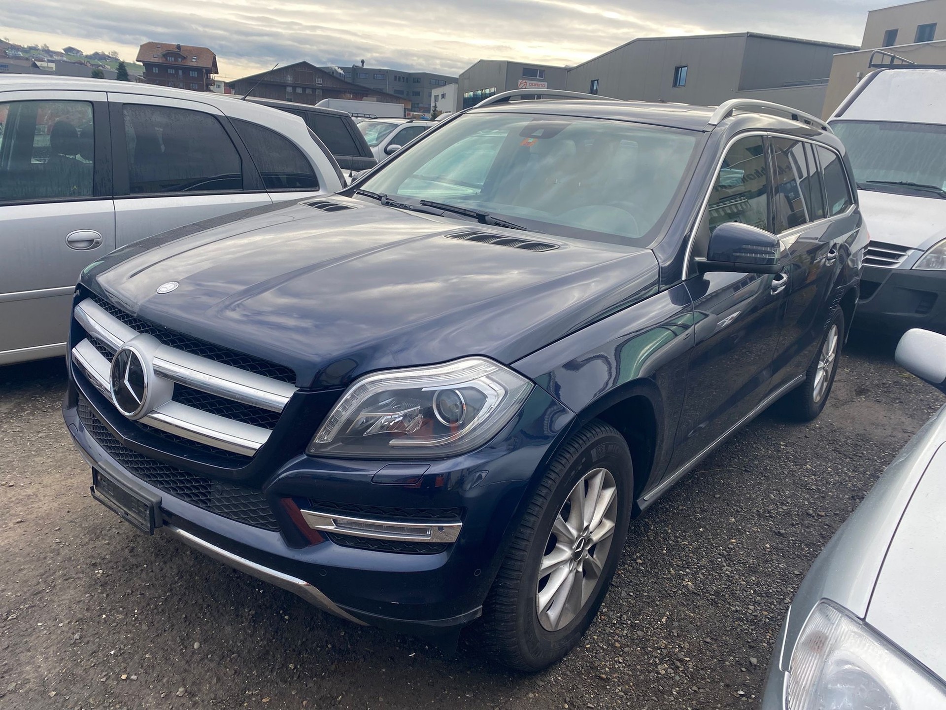 MERCEDES-BENZ GL 350 BlueTEC 4Matic 7G-TRONIC
