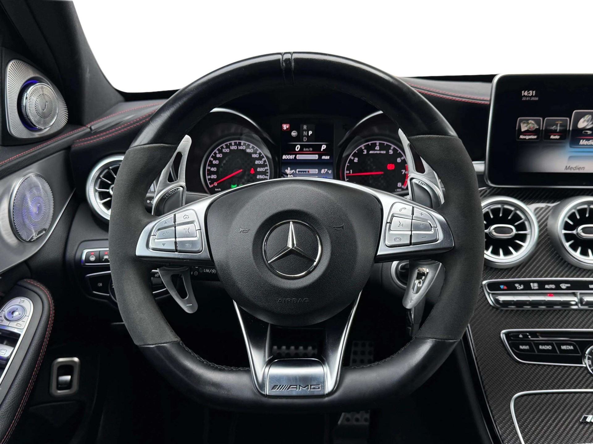 MERCEDES-BENZ C 43 AMG 4Matic 9G-Tronic-image-14