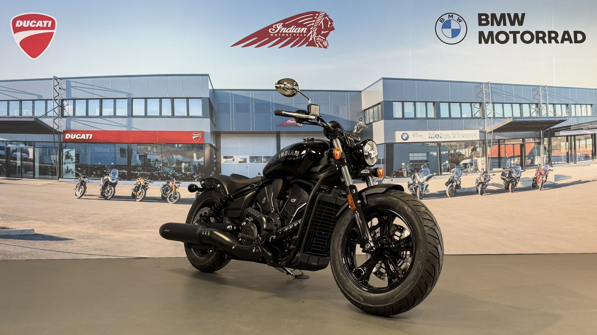 INDIAN Scout Sixty Bobber-image-0