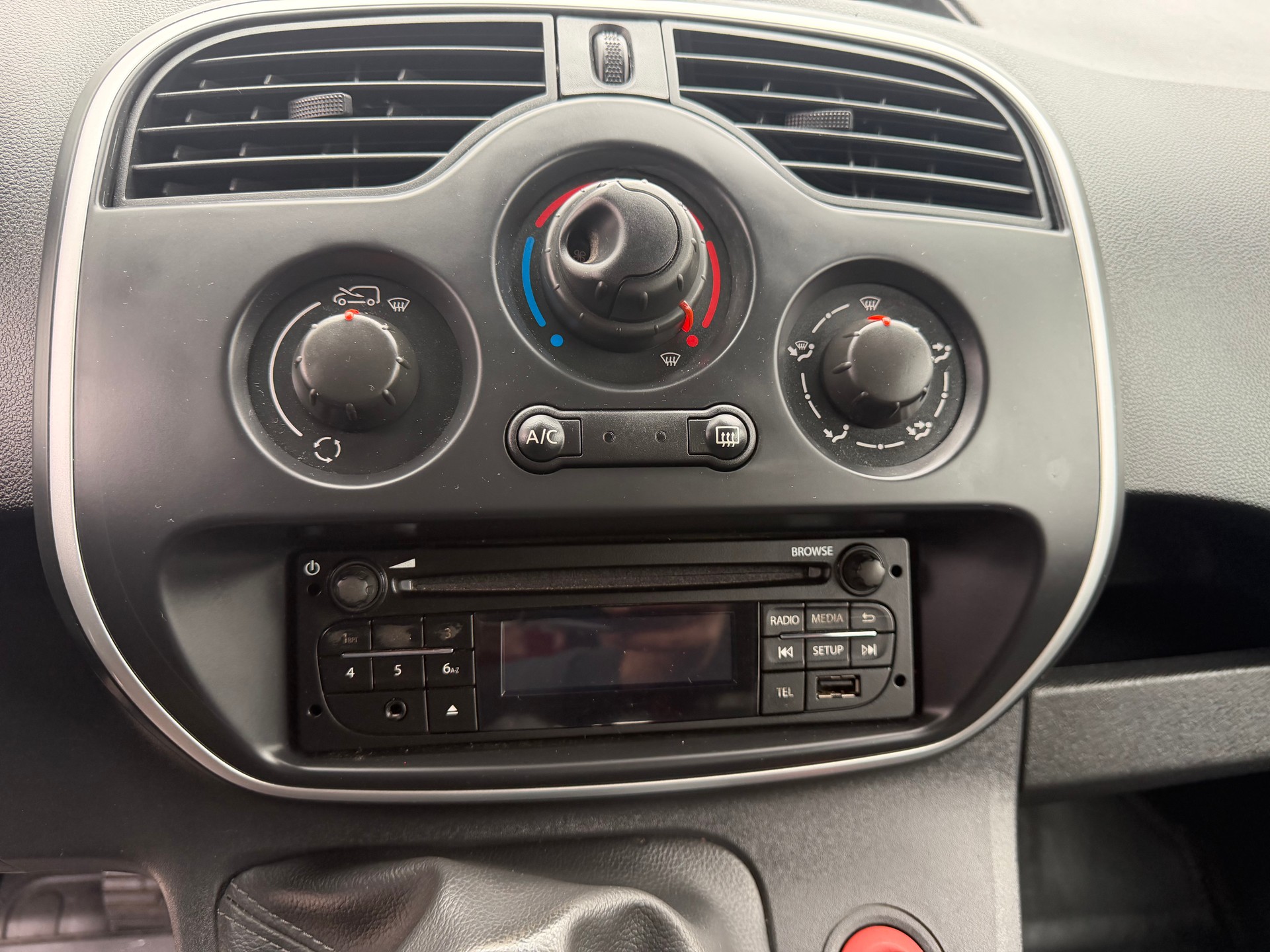 RENAULT Kangoo Medium dCi 95 ENERGY Access ** 2-Plätzer ** Anh-Kupplung Fix ** PDC Hinten ** Frisch Ab MFK-image-6