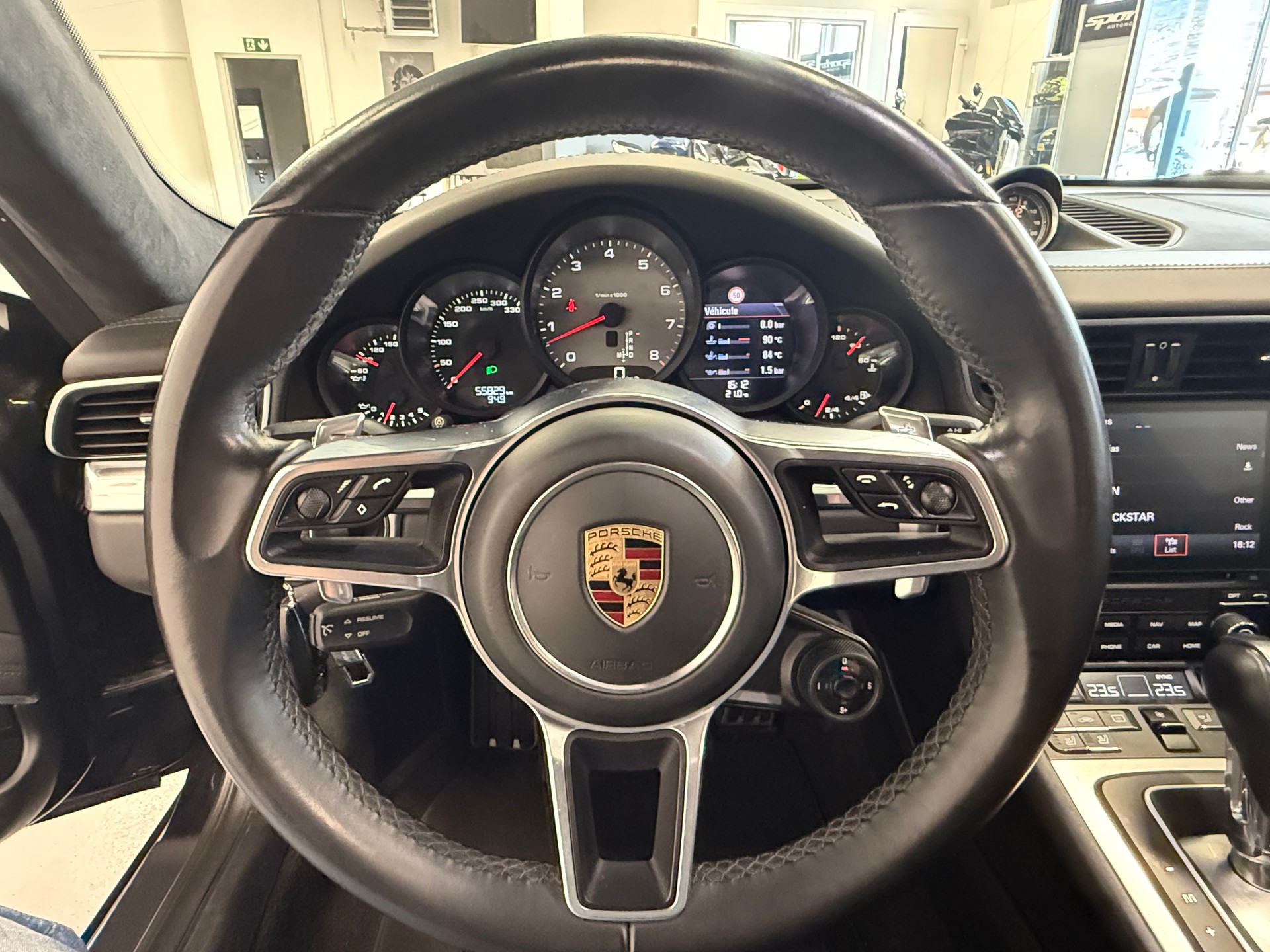 PORSCHE 911 Carrera 4S PDK fulls black modèle 2017-image-19