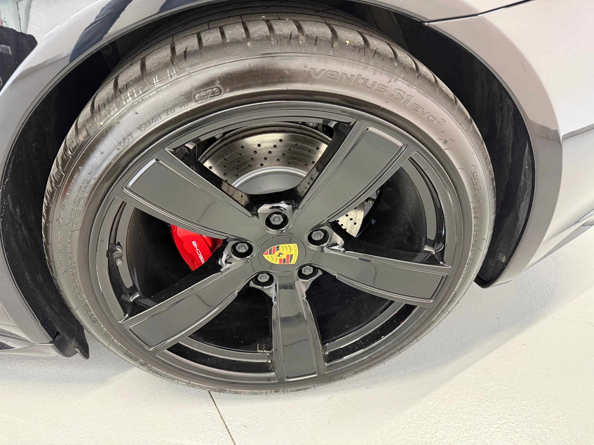 PORSCHE 911 Carrera 4S PDK fulls black modèle 2017-image-28