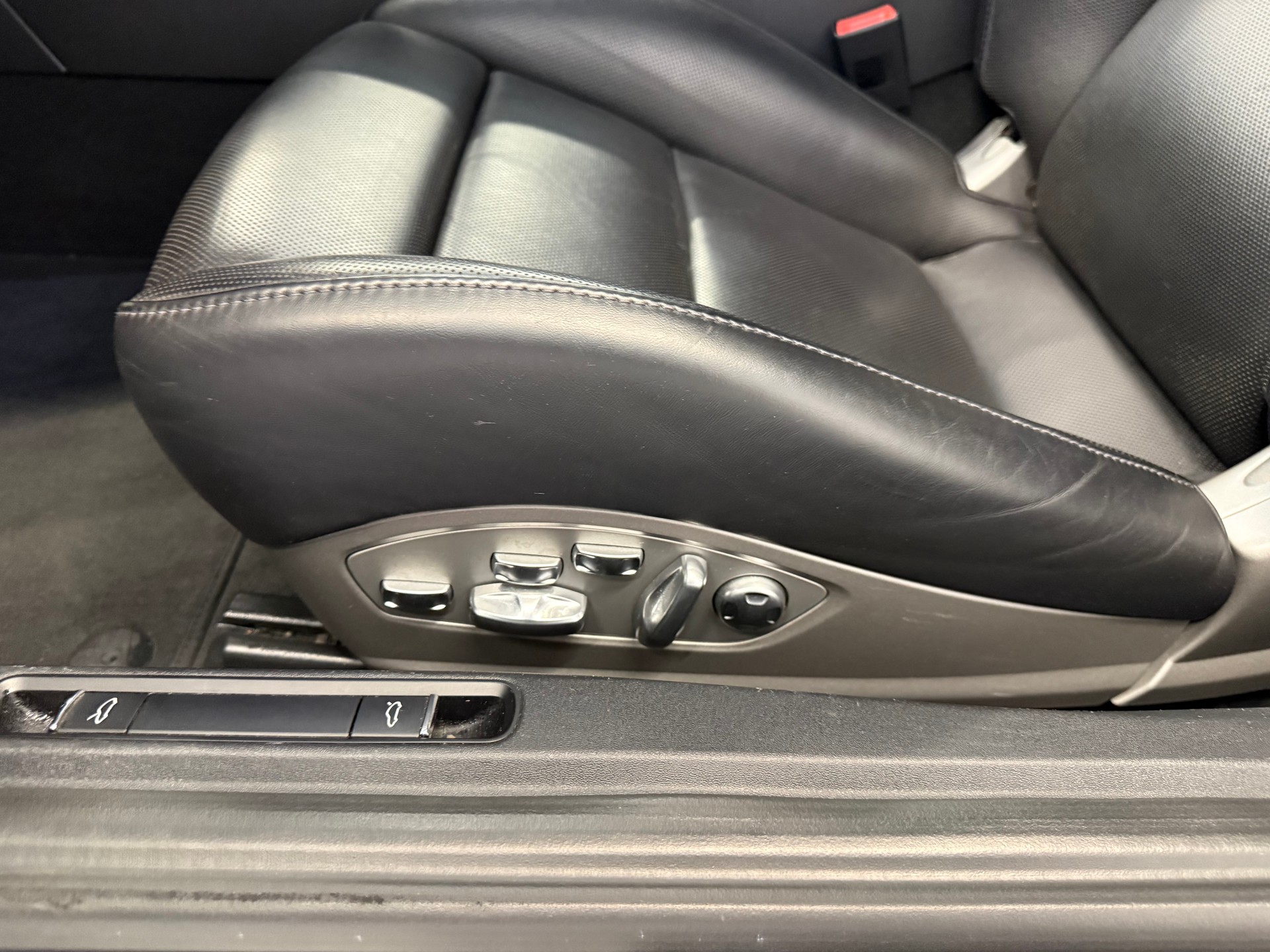 PORSCHE 911 Carrera 4S PDK fulls black modèle 2017-image-18